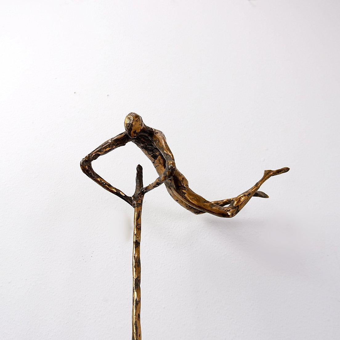 Scultura in bronzo dell'Uomo Acrobatico di Pieter Florizoon (1937-2015) in vendita 5