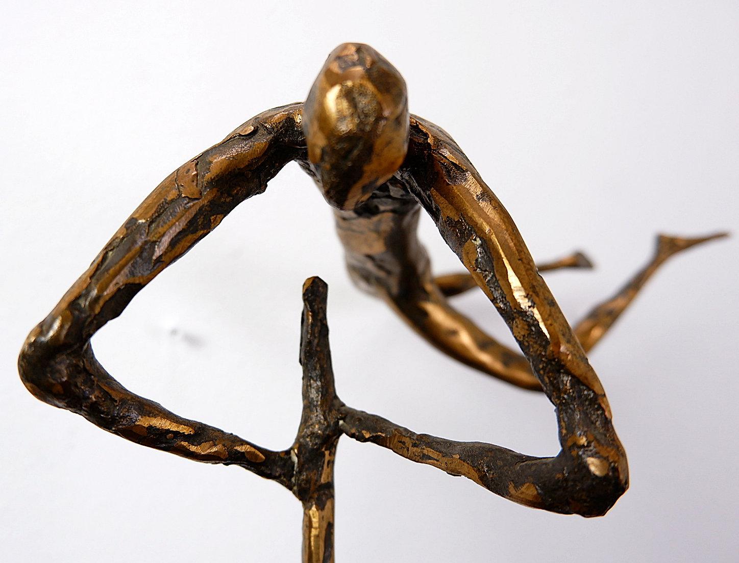 XX secolo Scultura in bronzo dell'Uomo Acrobatico di Pieter Florizoon (1937-2015) in vendita