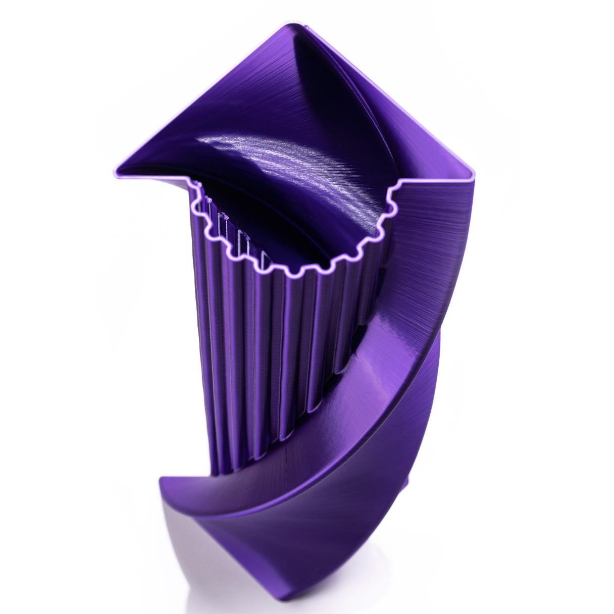 Vase-sculpture by DygoDesign

Sculpture inspired by the most famous classical forms, it transposes a millenary tradition in a modern key.

The characteristic profile refers to the dating back to classical architecture and in particular to the