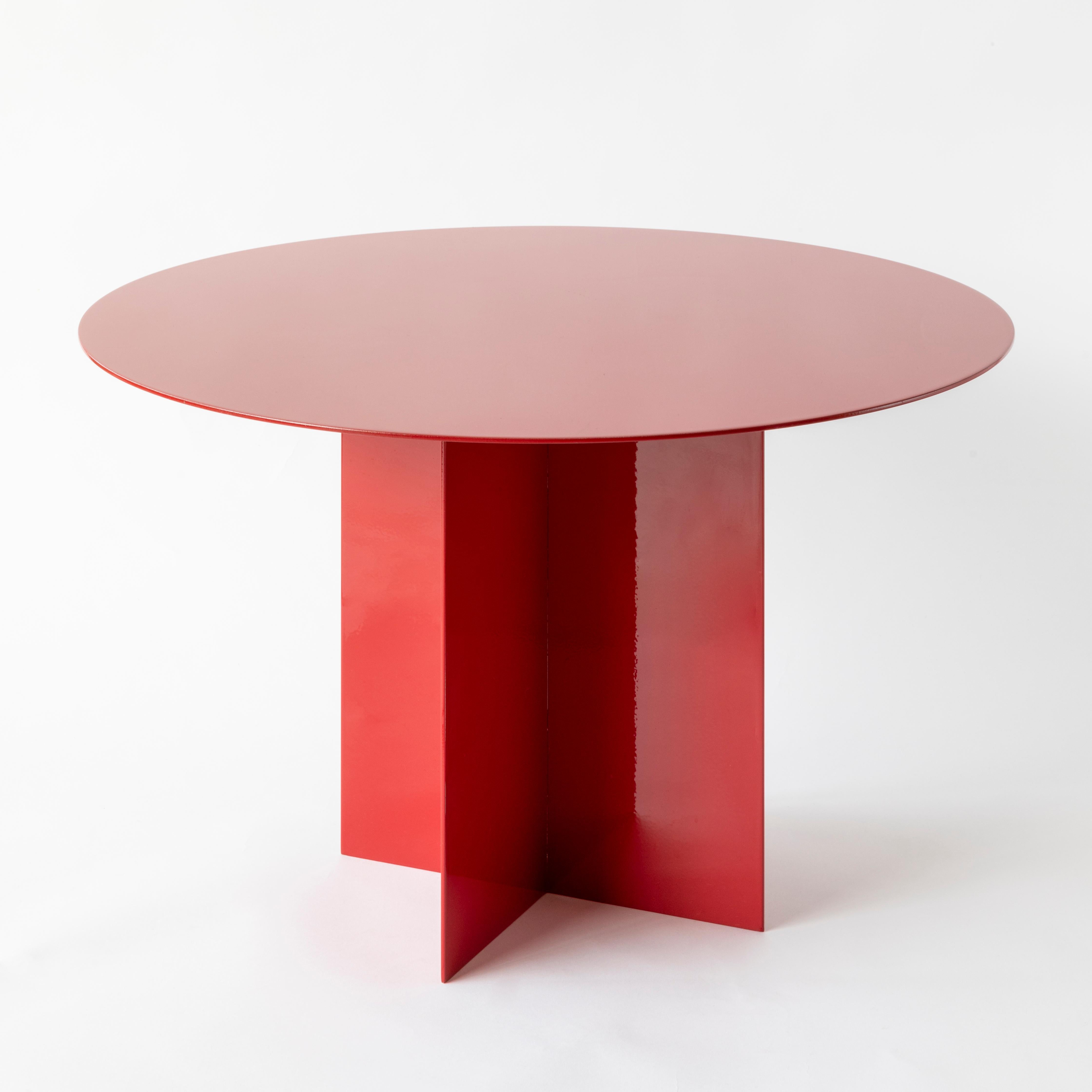 italien Table basse ronde laquée rouge du 21e siècle personnalisable en fer en vente