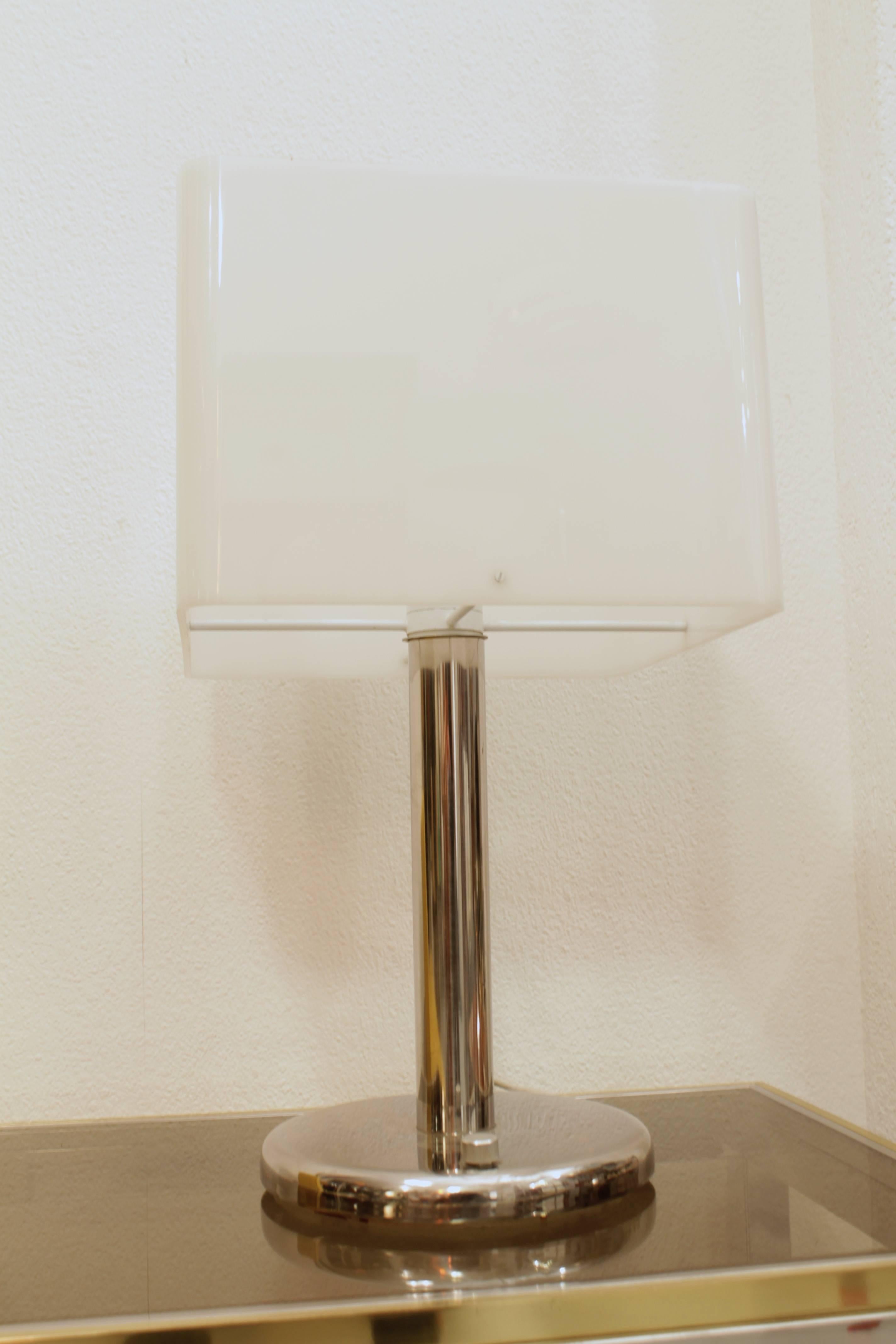 Acrylic shade and chrome base table lamp by RAAK Netherland, circa 1970s
Dimmer.