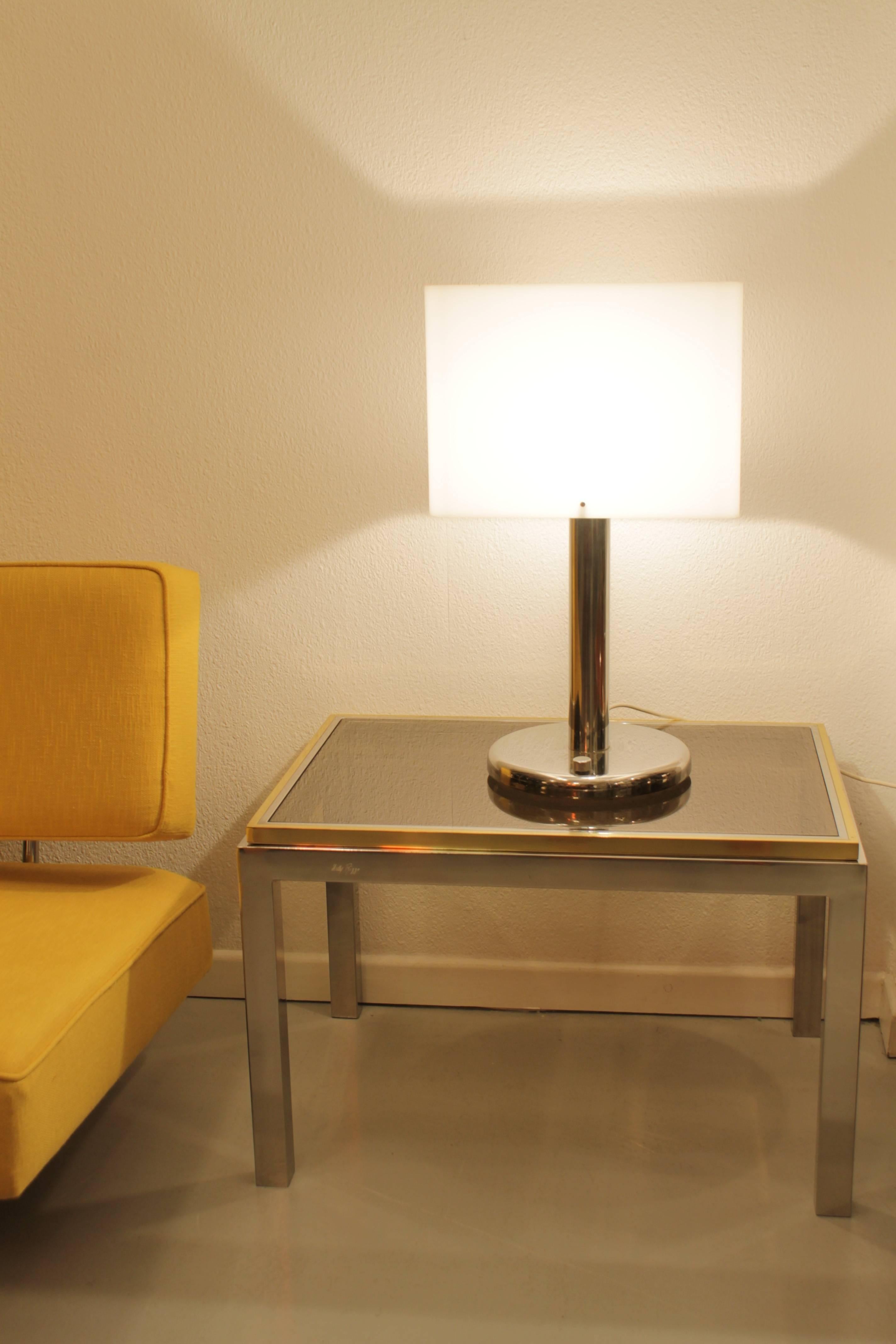 Acrylic and Chrome Table Lamp by RAAK In Excellent Condition For Sale In Geneva, CH