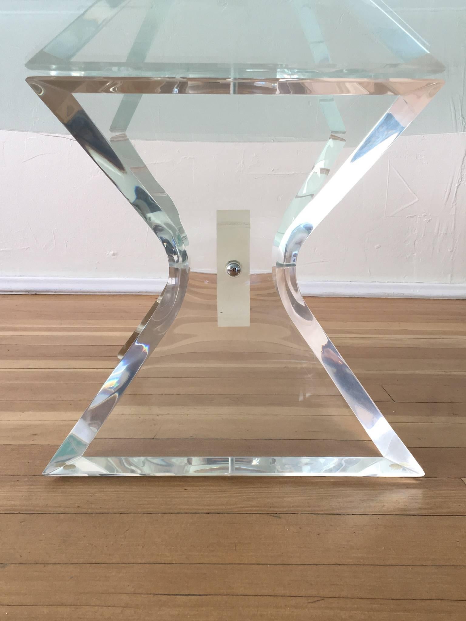 Modern Acrylic and Glass Cocktail Table by Lion in Frost For Sale