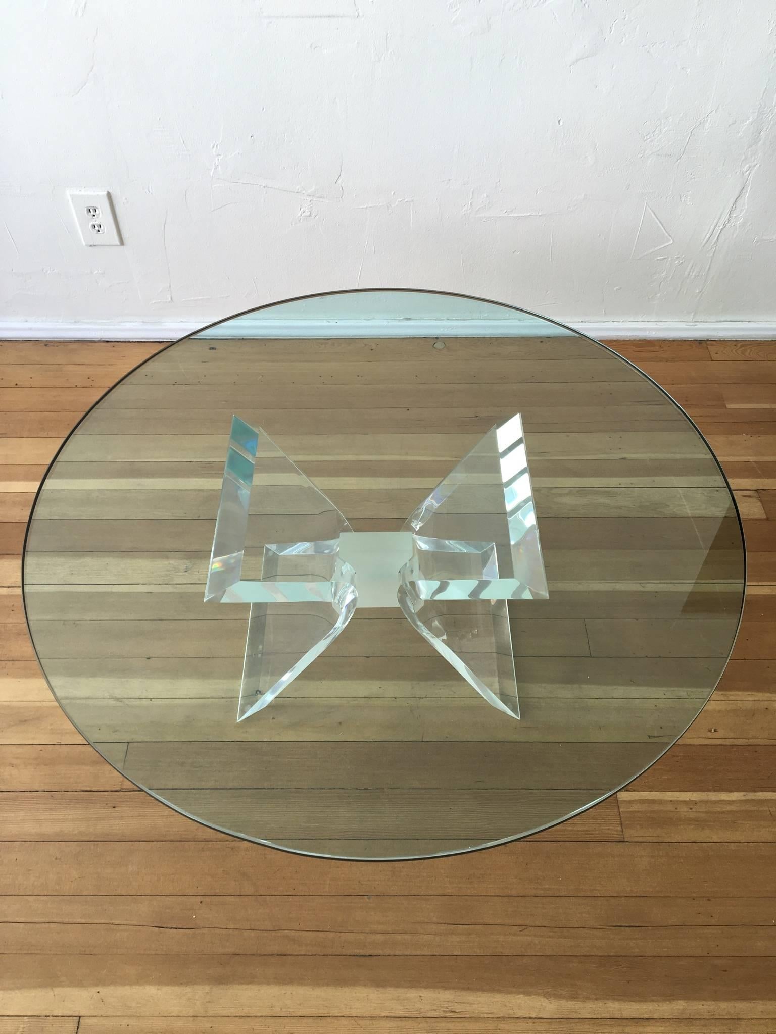 Acrylic and Glass Cocktail Table by Lion in Frost In Excellent Condition For Sale In Palm Springs, CA