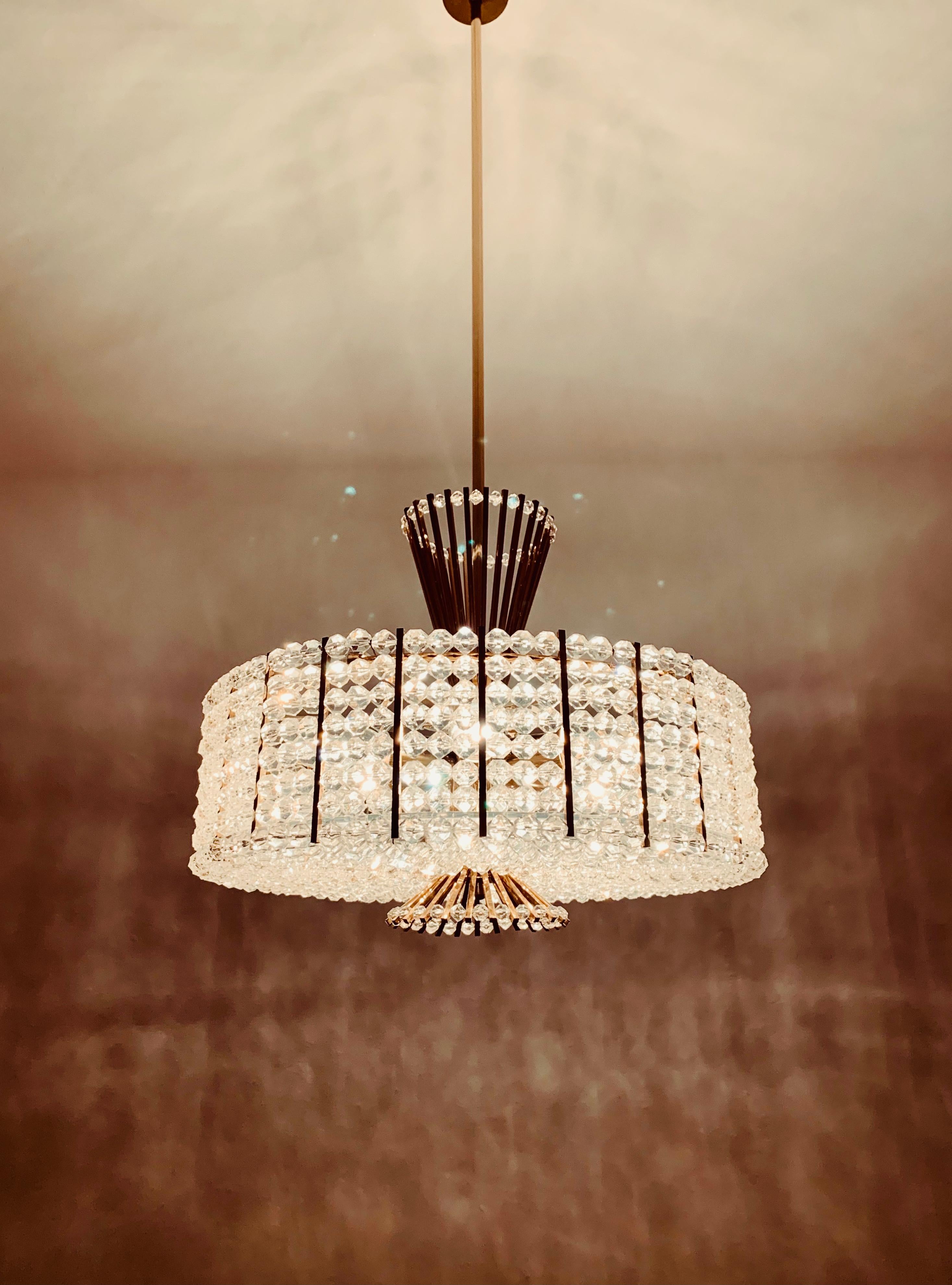 Acrylic Chandelier For Sale 2