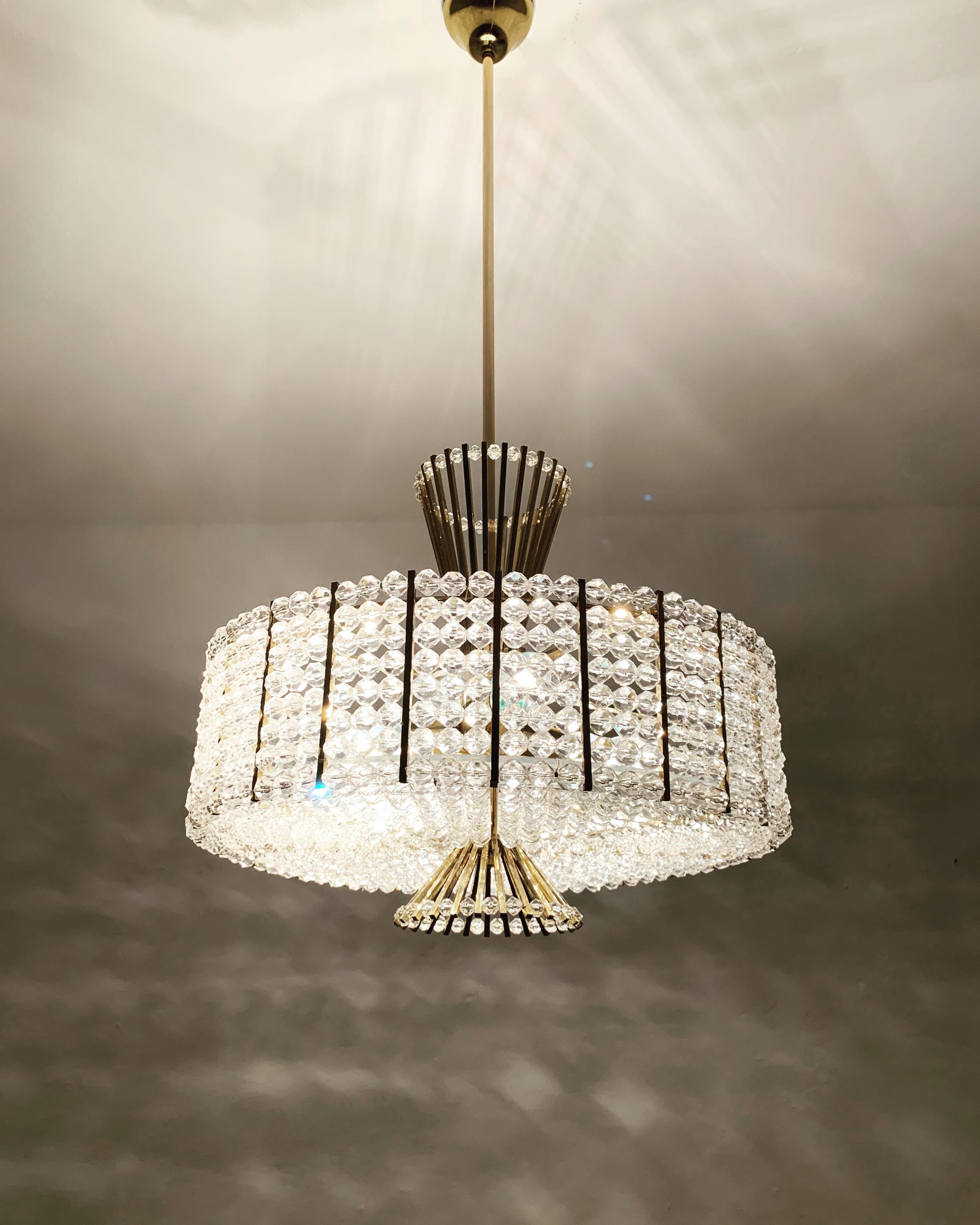 Lampadario in acrilico in vendita 2