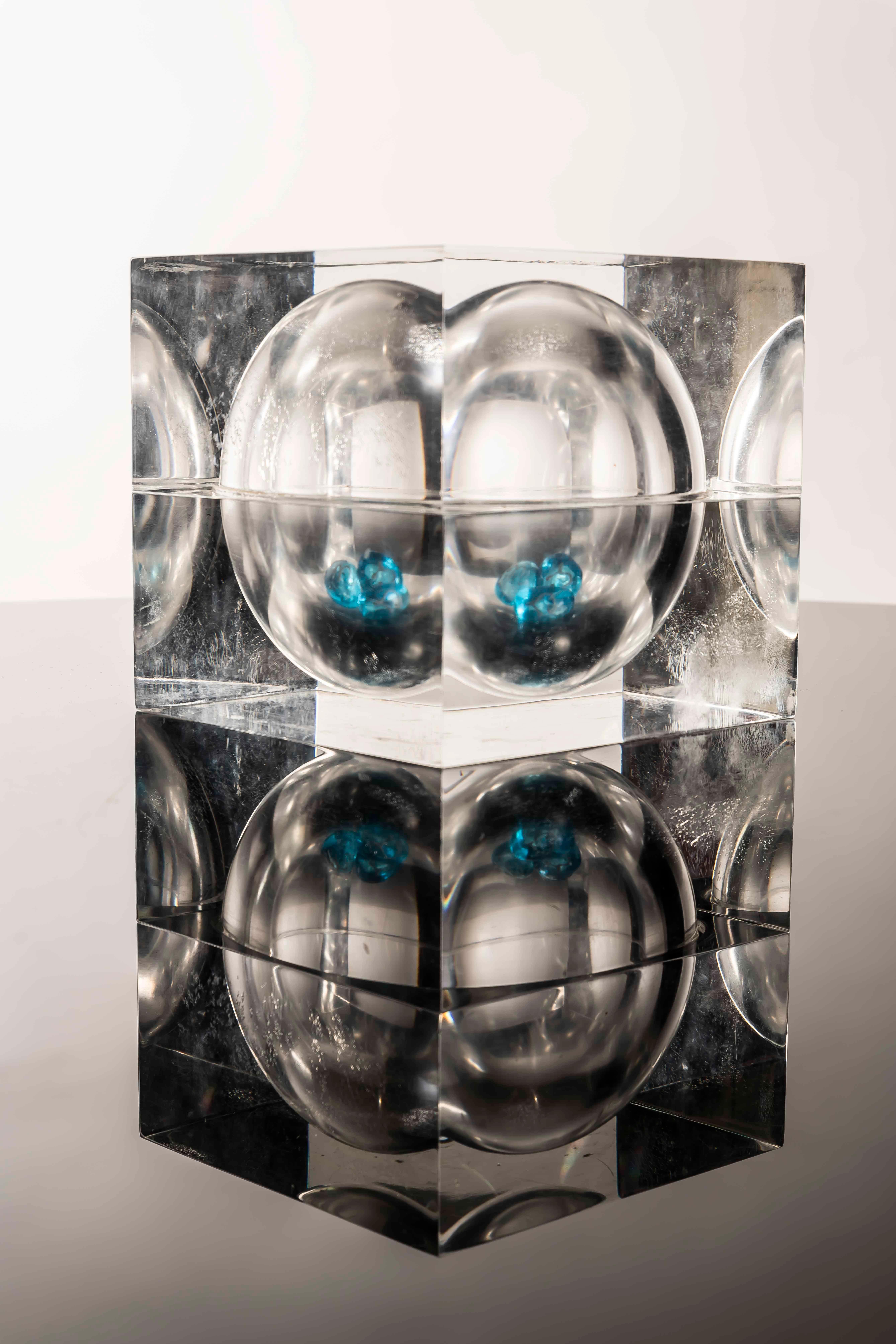 Acrylic Cube Box with Spherical Cavity, Attributed to Albrizzi, 1970s For Sale 8