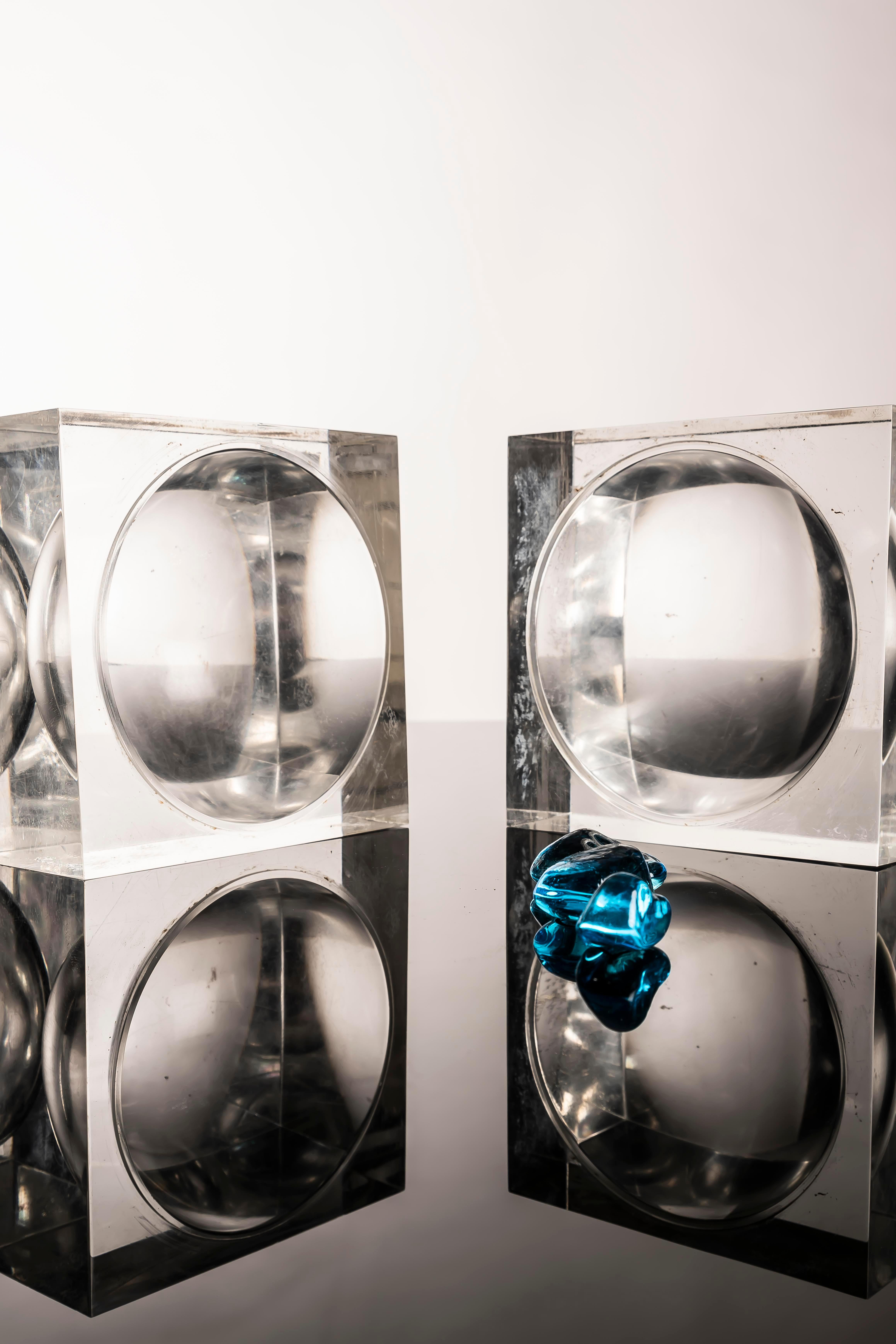 Acrylic Cube Box with Spherical Cavity, Attributed to Albrizzi, 1970s For Sale 2