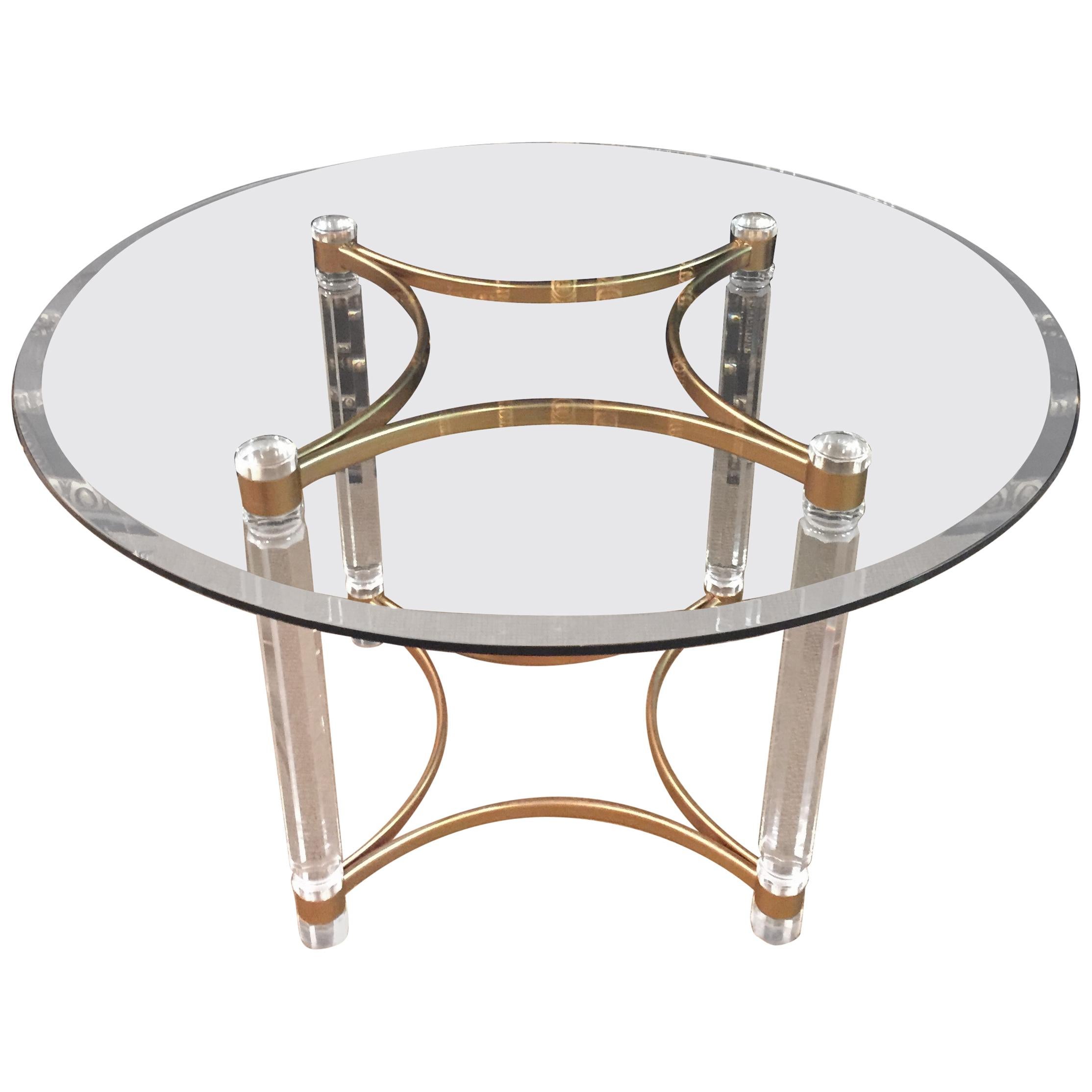 Acrylic Dining Table with Four Collumns Legs and Round Glass Plate