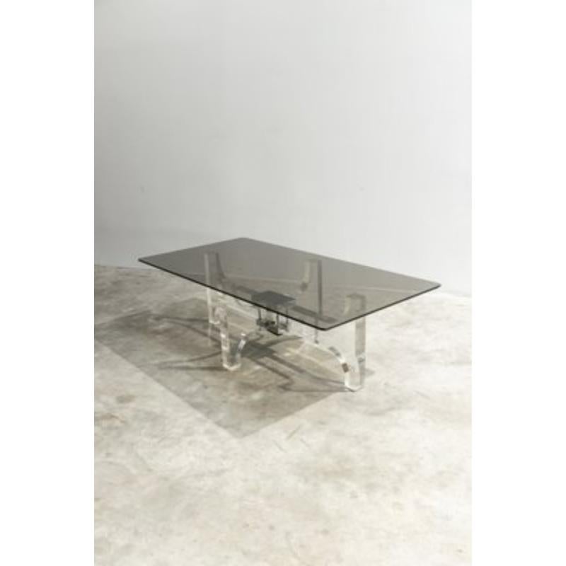 Ère spatiale Table basse en verre acrylique par Michel Dumas, 1970 en vente