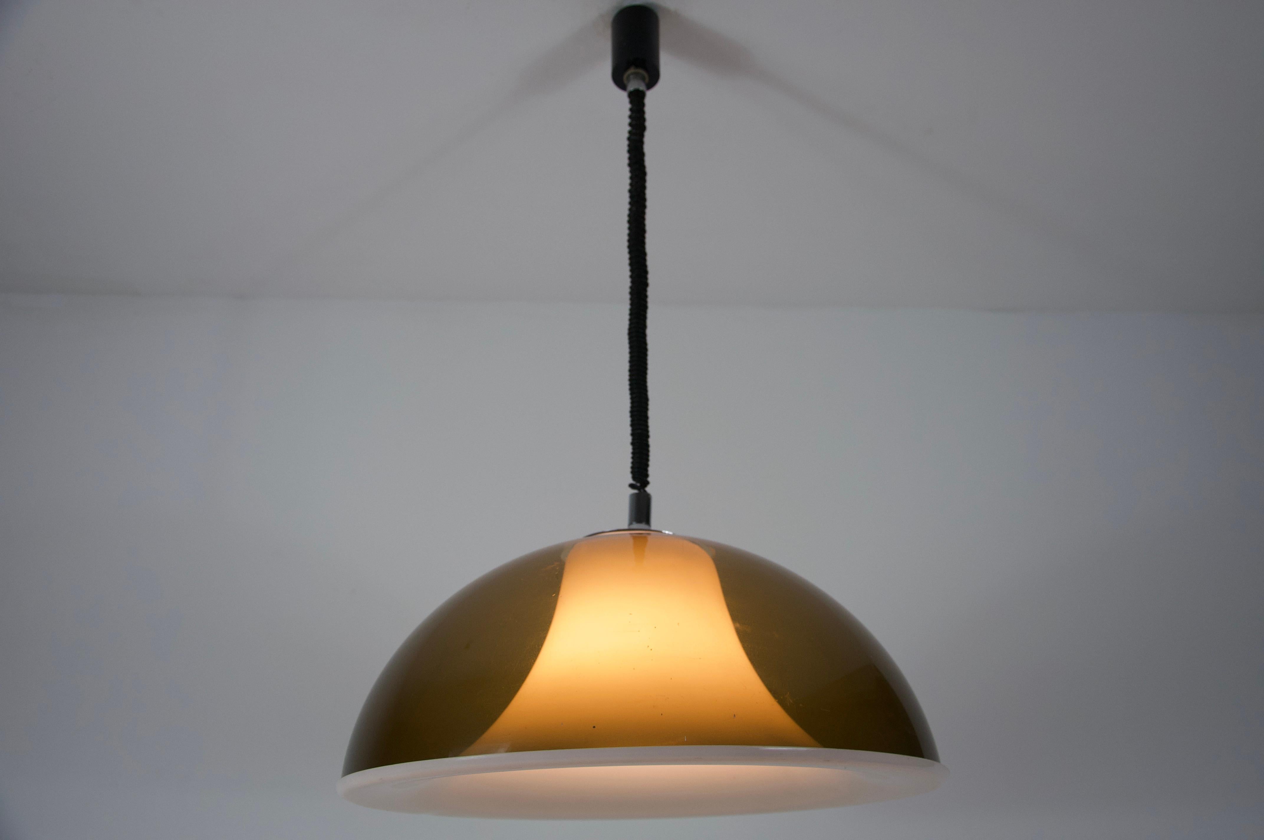 Lampada a sospensione in vetro acrilico di Temde, anni '70, Svizzera in vendita 6