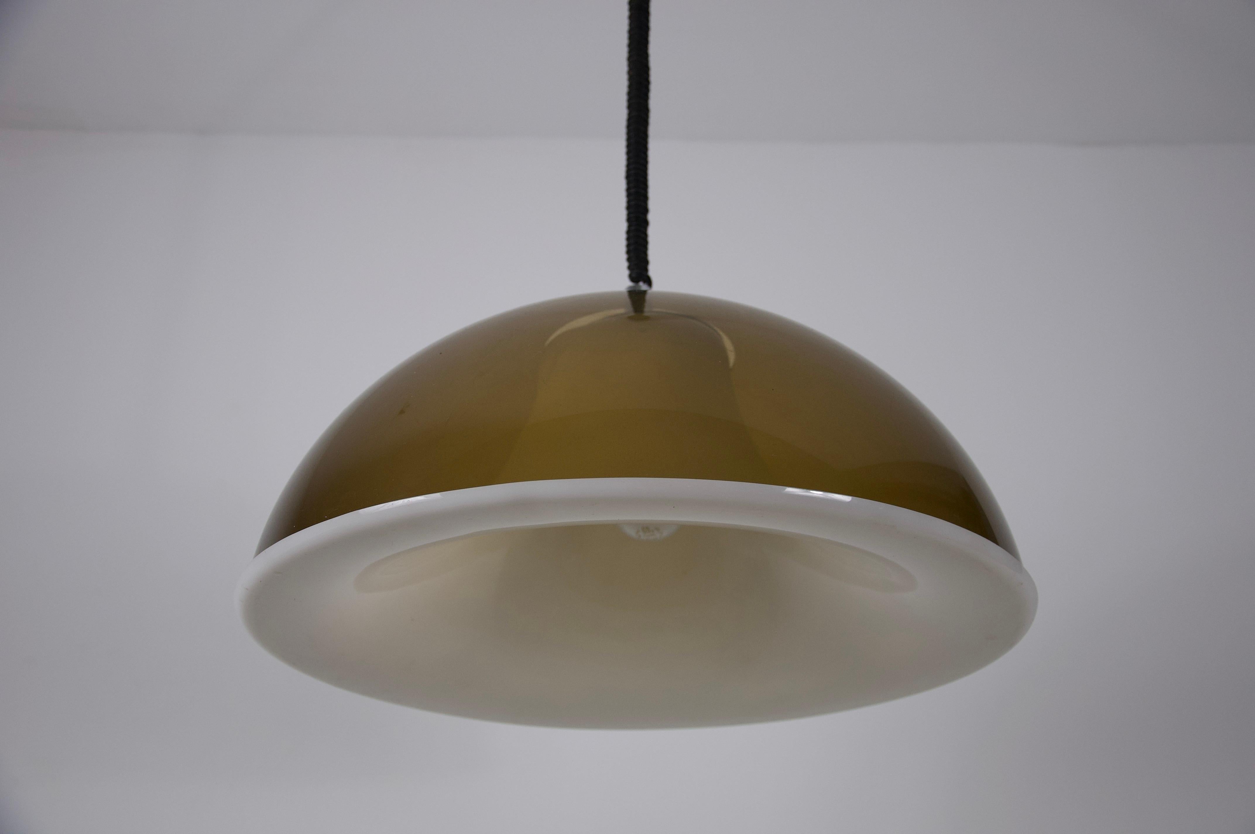 Acrilico Lampada a sospensione in vetro acrilico di Temde, anni '70, Svizzera in vendita