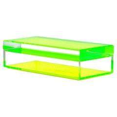 Grüne Shorty-Box aus Acryl von Alexandra Von Furstenberg