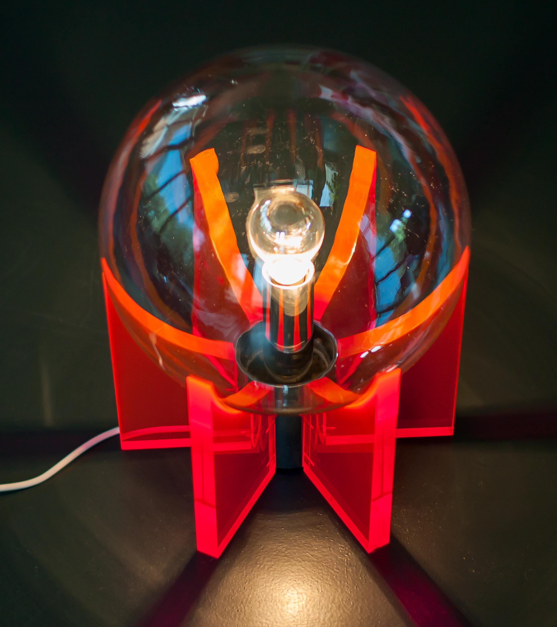 italien Lampe en acrylique « King Sun » en vente