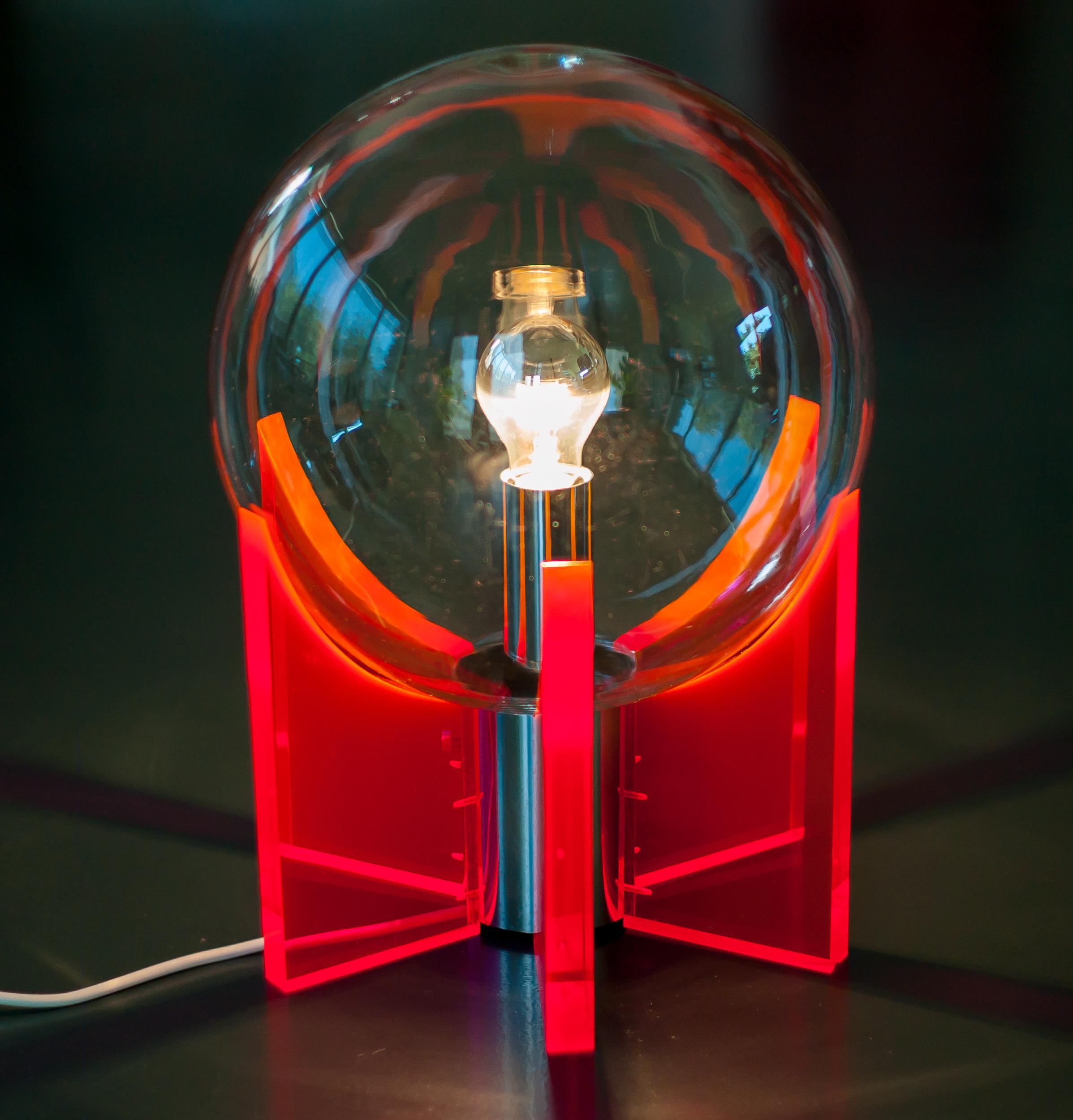 20ième siècle Lampe en acrylique « King Sun » en vente