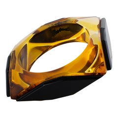 Acrylic Lucite Bracelet Bangle Geometric Pattern in Black and Apple Juice