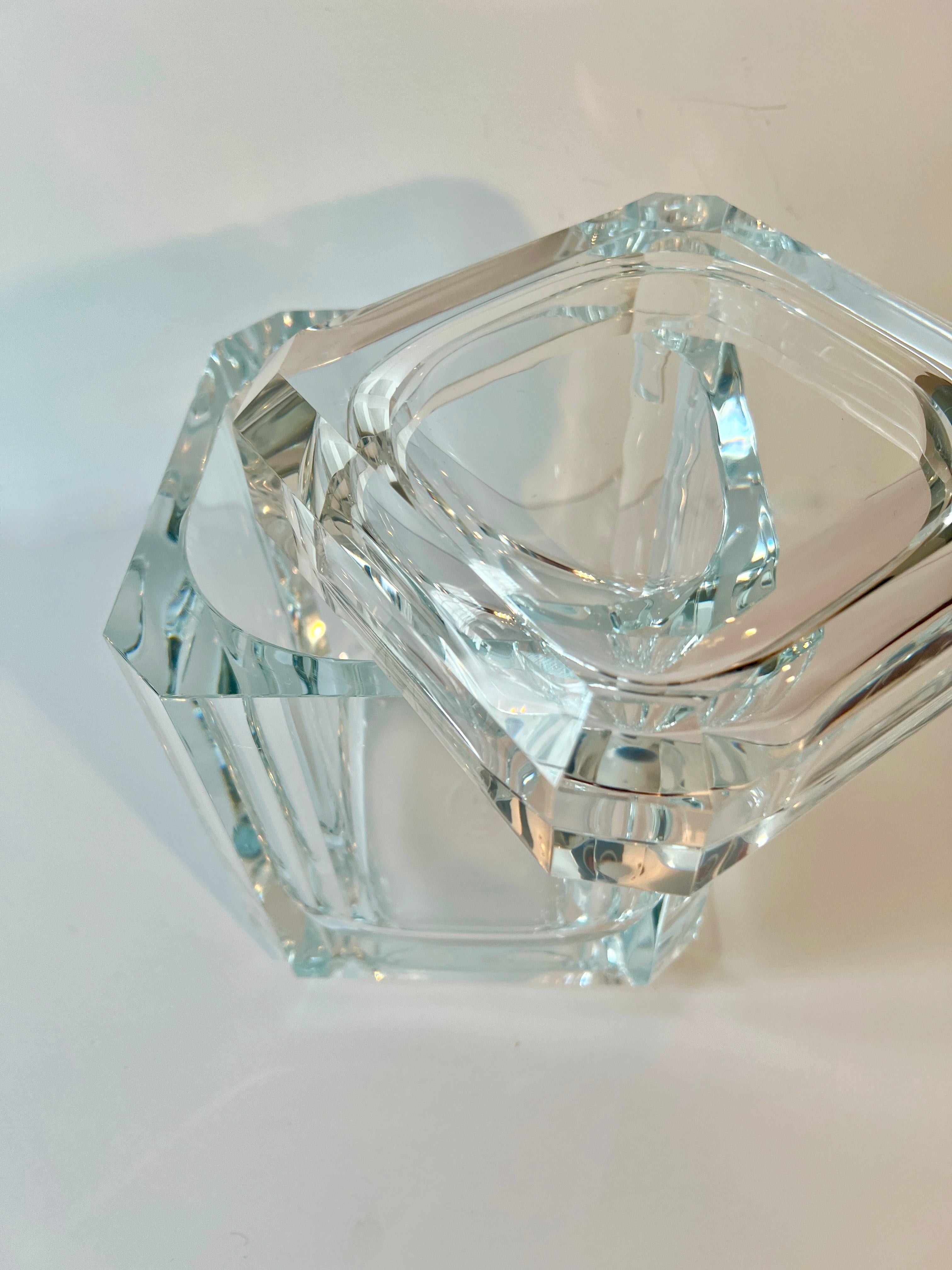 Acrilico Secchiello per il ghiaccio in acrilico del Mid Century Modern con piano girevole in vendita