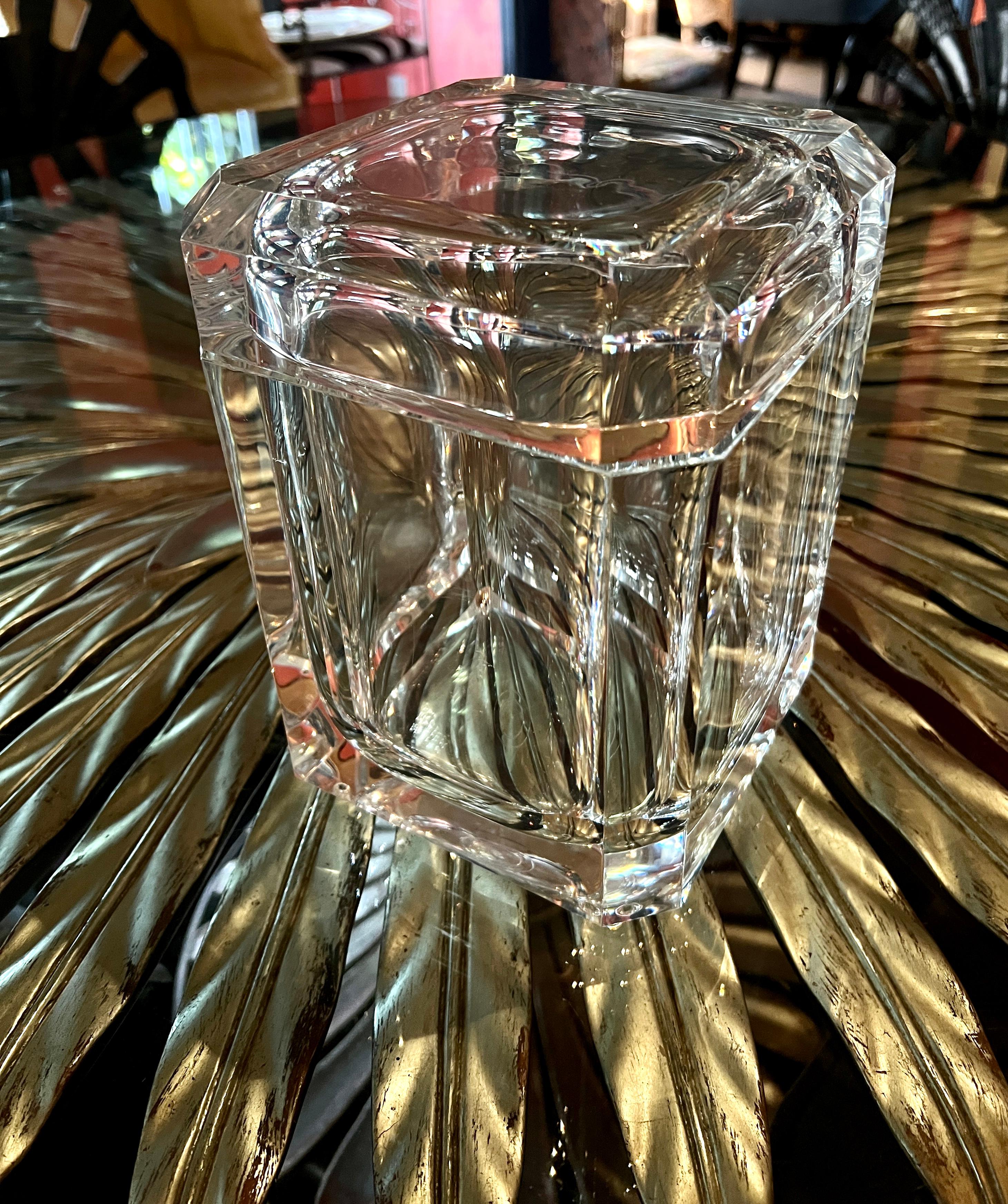 Secchiello per il ghiaccio in acrilico del Mid Century Modern con piano girevole in vendita 1