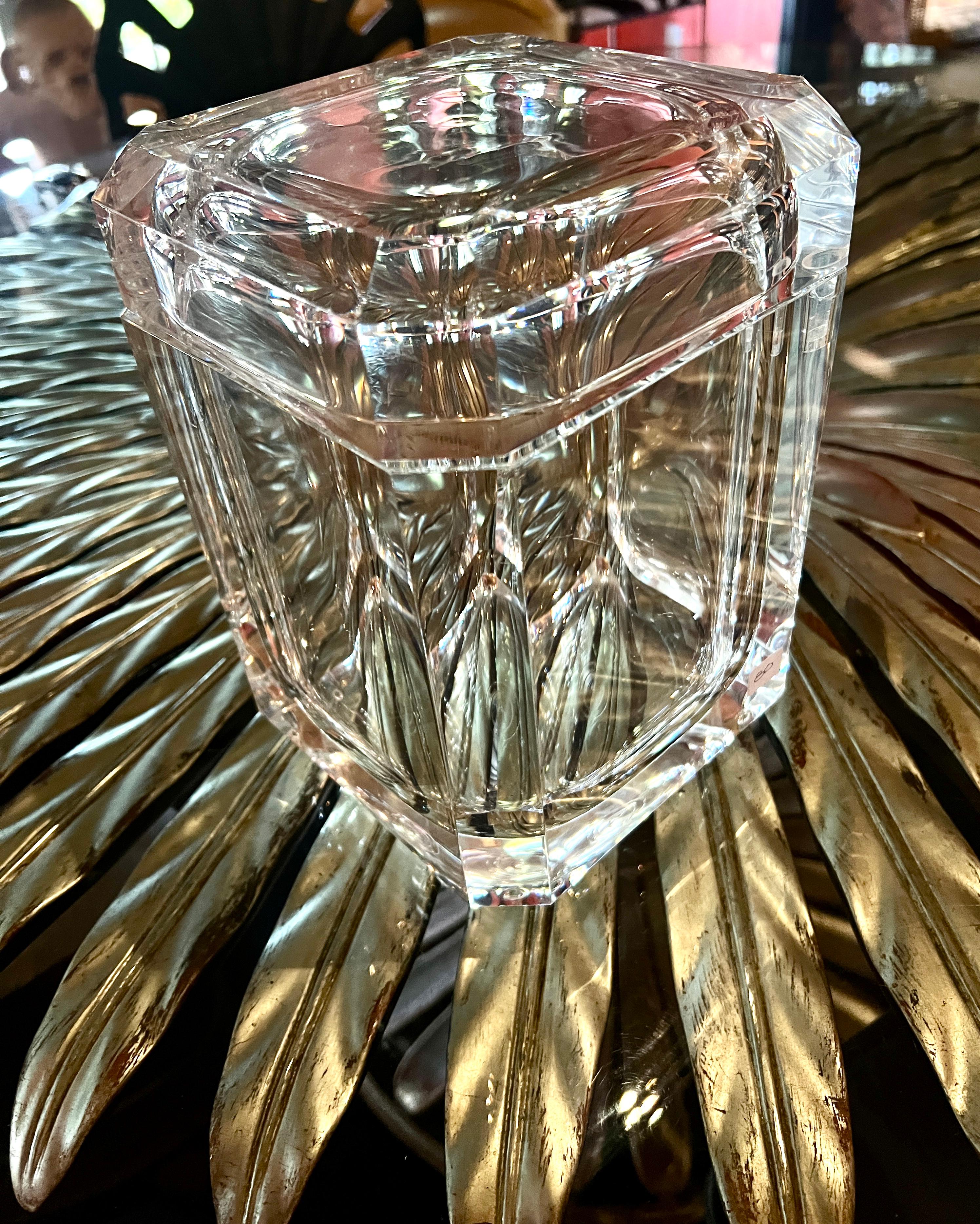 Secchiello per il ghiaccio in acrilico del Mid Century Modern con piano girevole in vendita 2