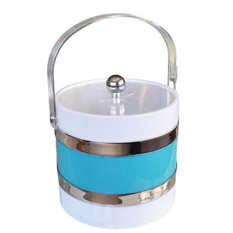 Acrylic Mid-Century Modern Ice Bucket in Blue Turquoise and Chrome with Lid In Good Condition For Sale In Oklahoma City, OK