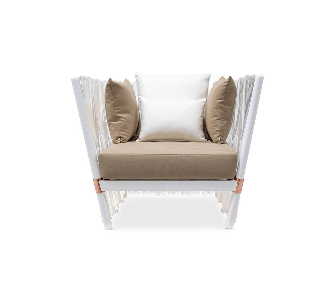 Houdini outdoor armchair

Relaxing in the outdoor space with a touch of magic and sophistication, it’s what the Houdini outdoor armchair provides. 

The whole design of this sophisticated outdoor armchair was developed according to the following