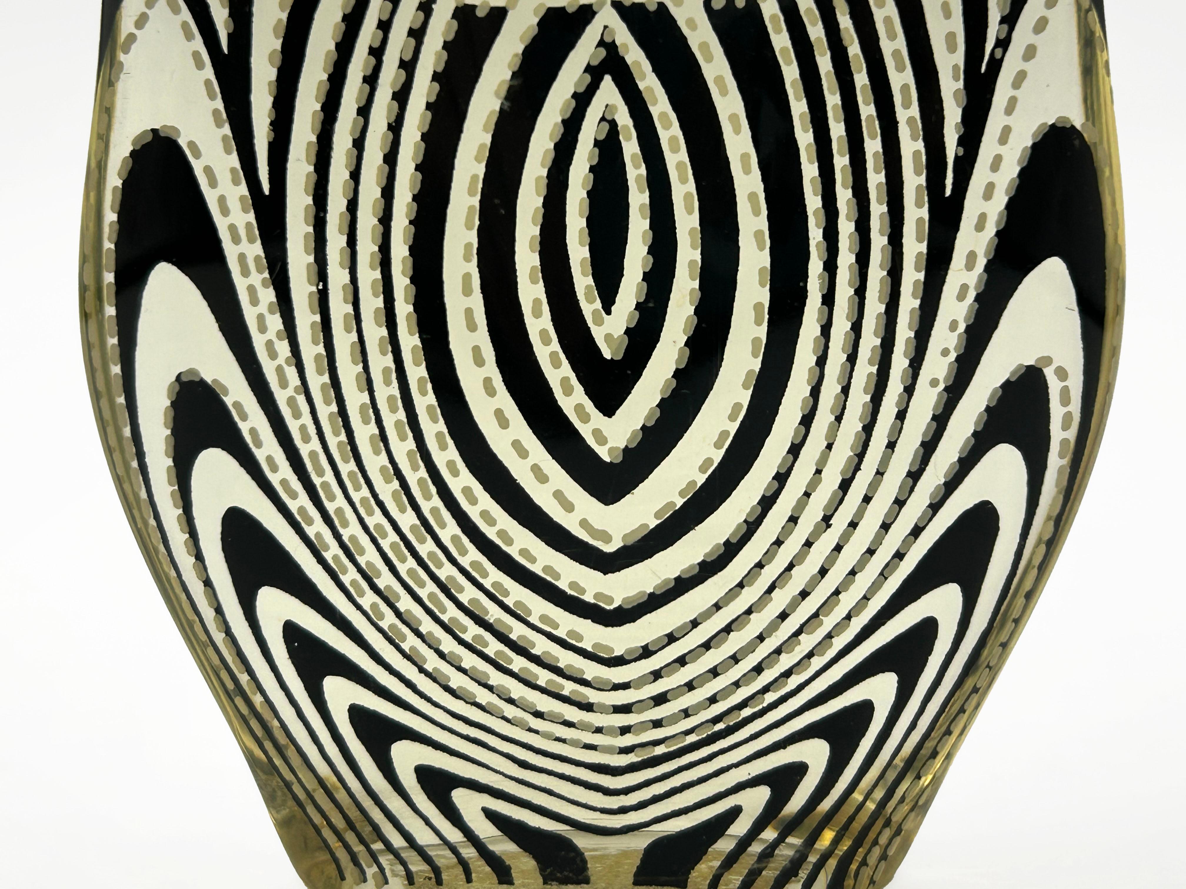 Post-Modern Acrylic Owl Sculpture by Abraham Palatnik, Brazil, 1970s For Sale