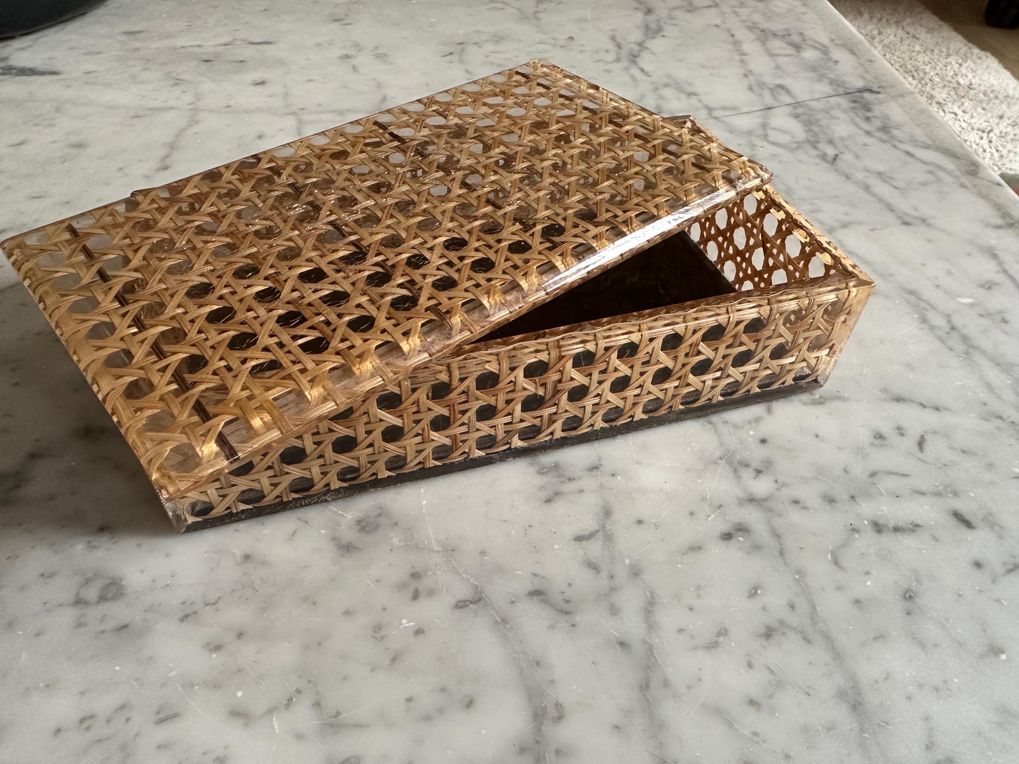 Acrylic Rattan-Effect Box, 1970s For Sale 6