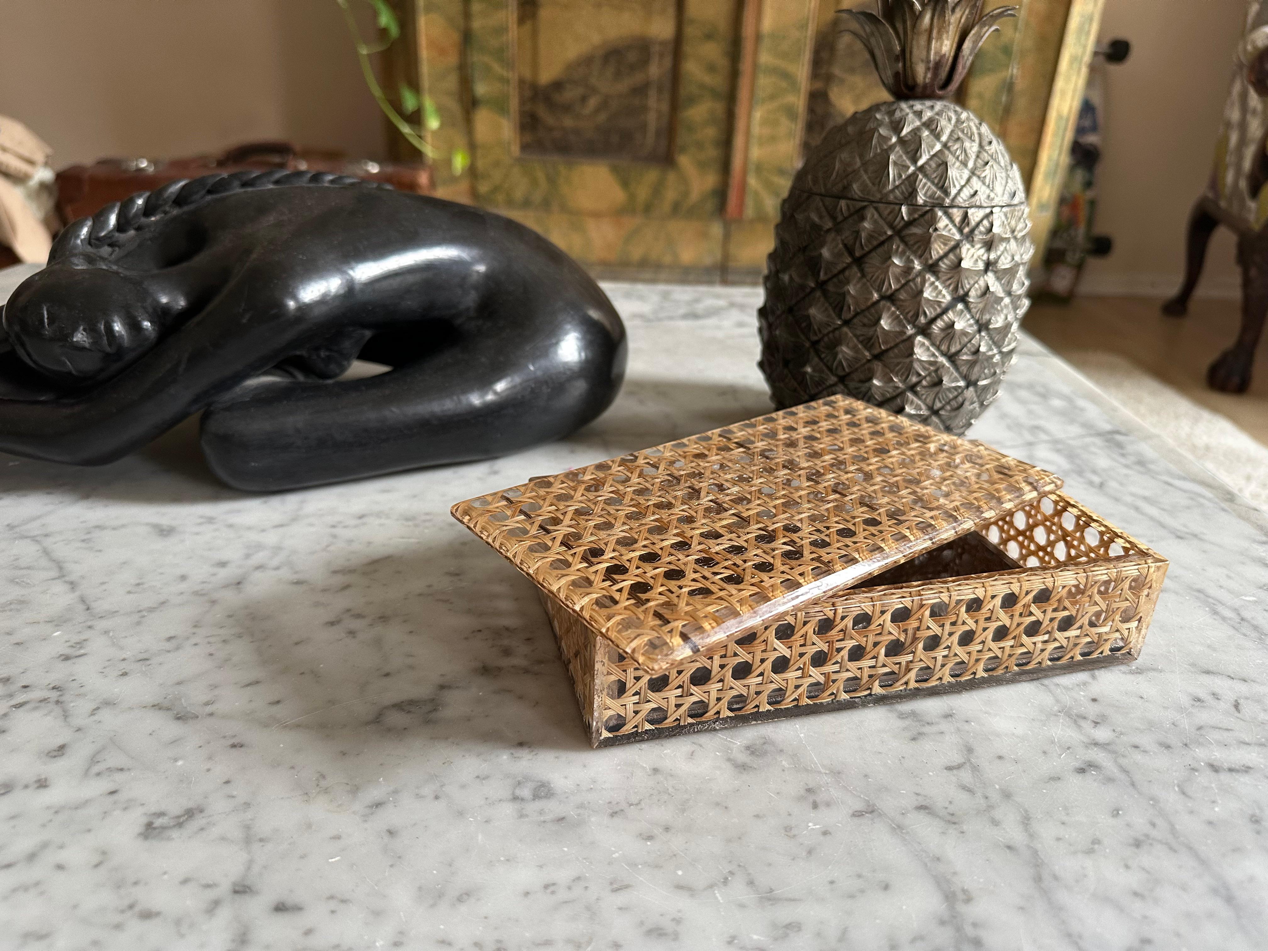Acrylic Rattan-Effect Box, 1970s For Sale 7