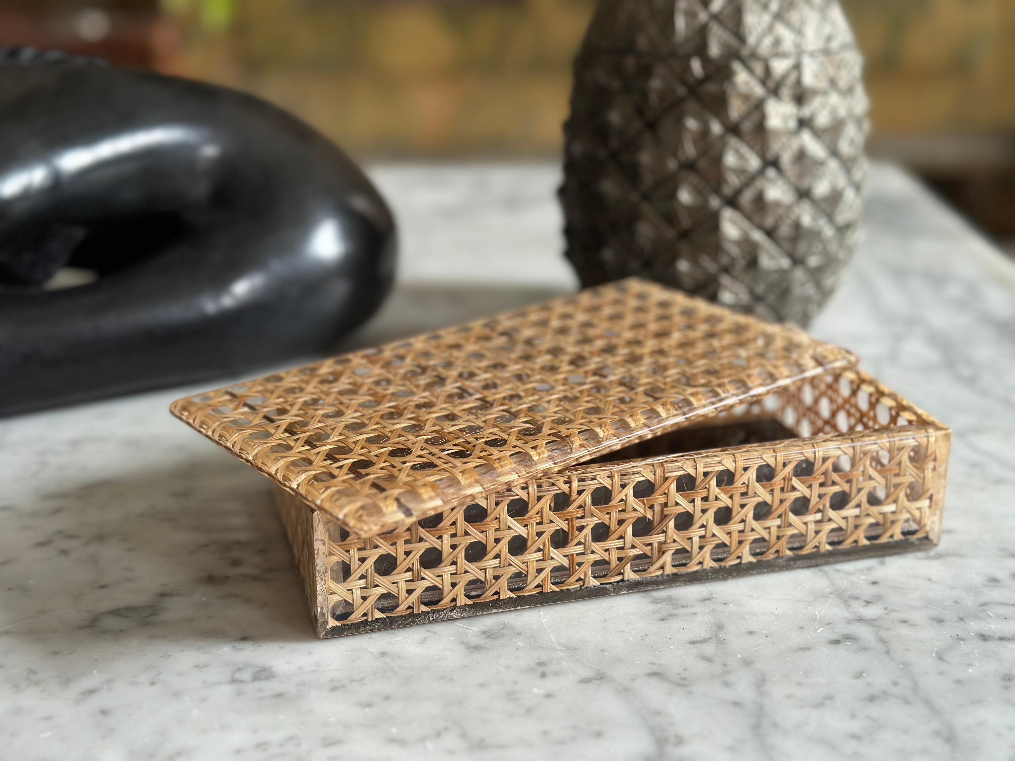 Acrylic Rattan-Effect Box, 1970s For Sale 8