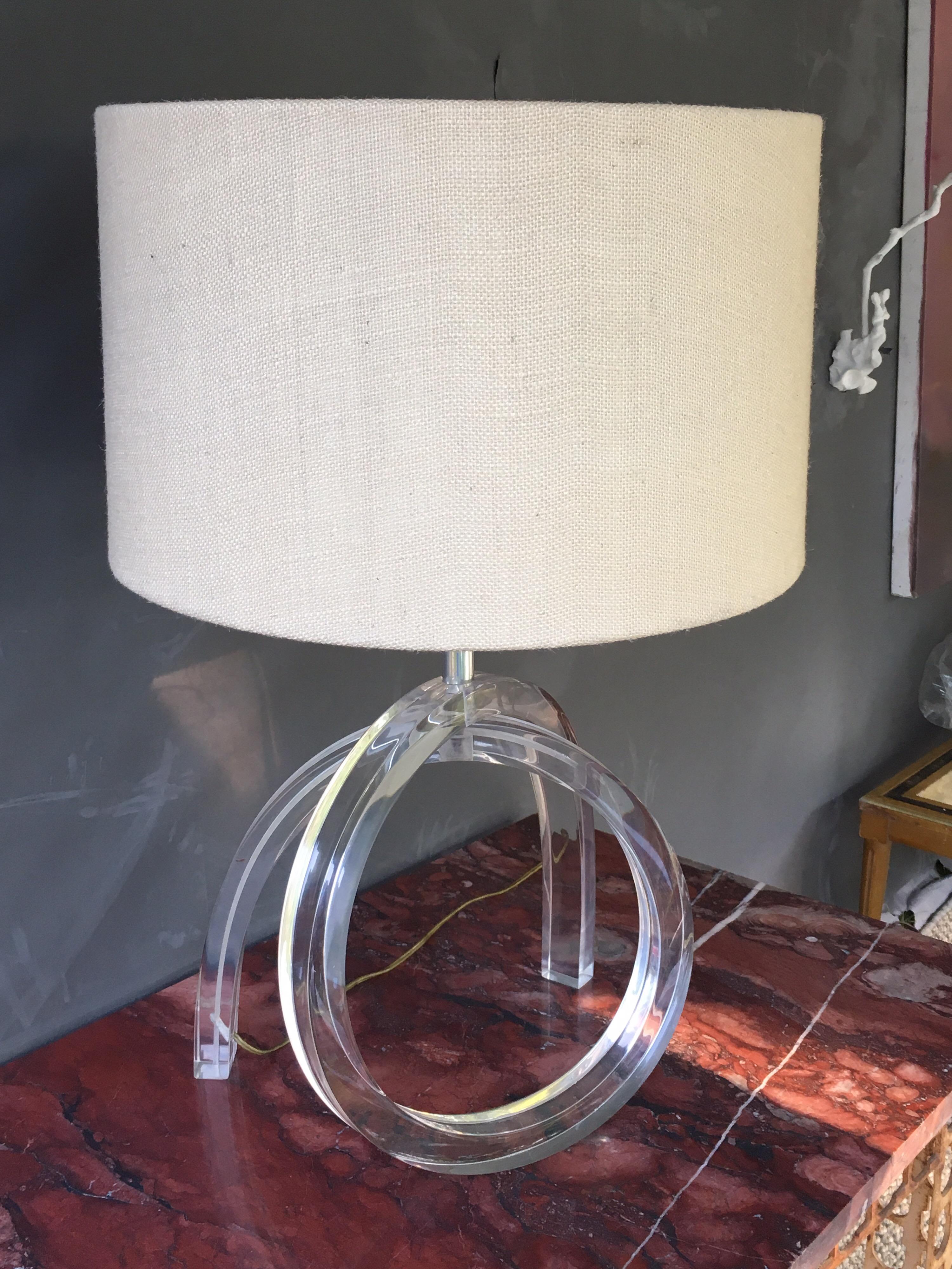 Acrylic Sculptural Lamp, 20th Century For Sale 5