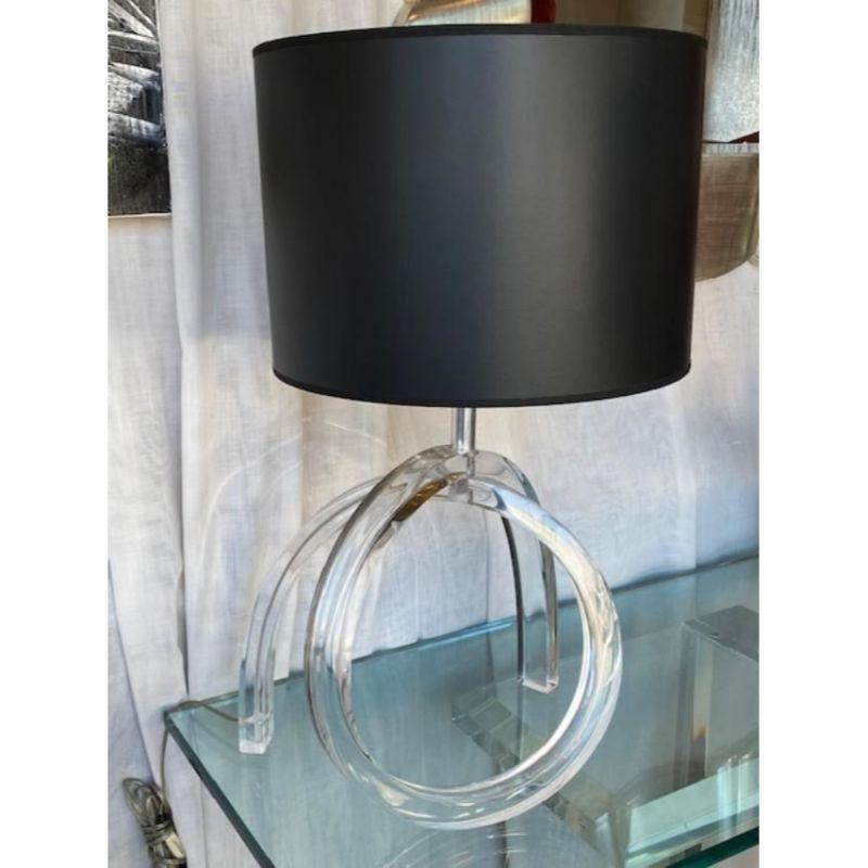Acrylic Sculptural Ribbon Lamp For Sale 1