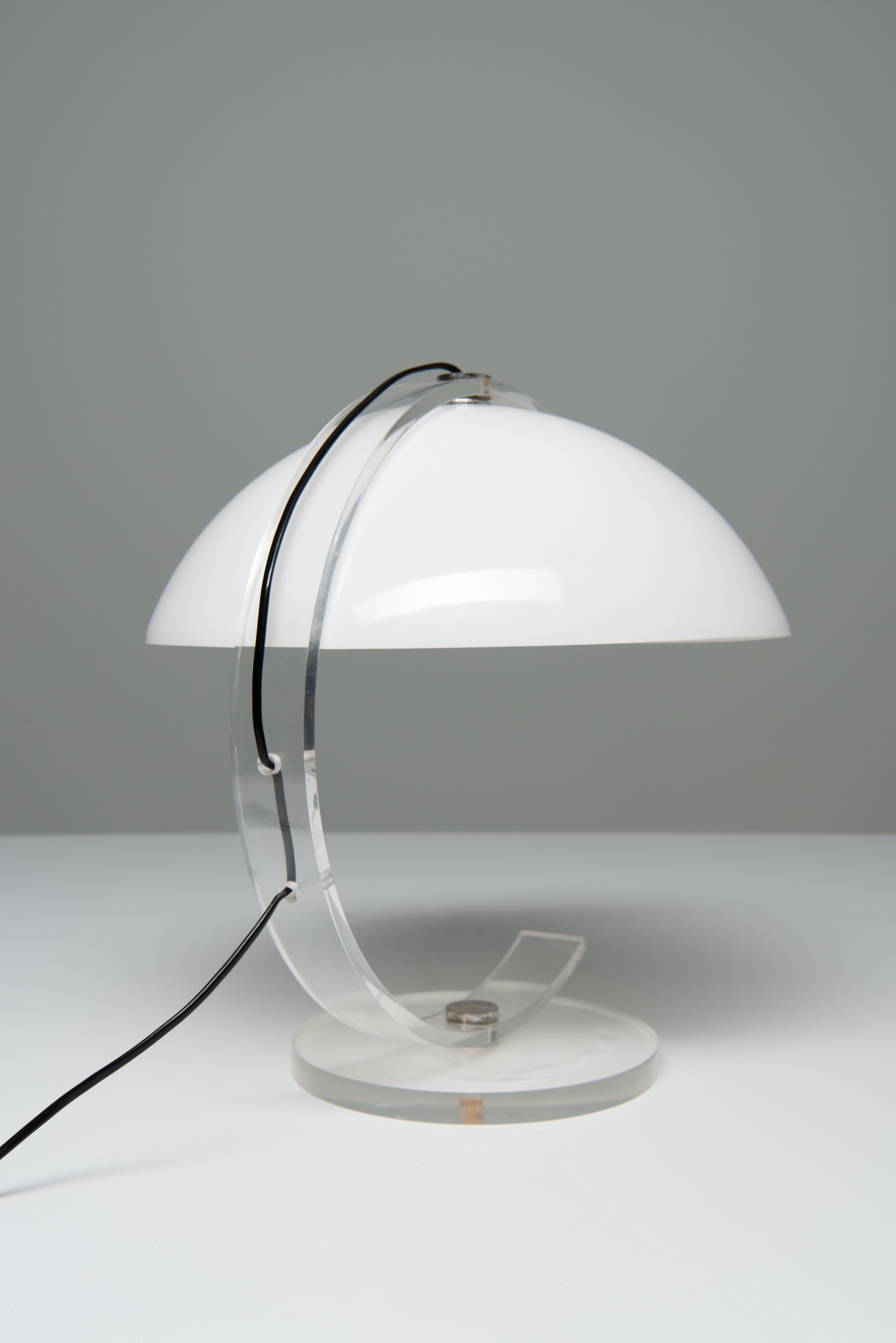 Acrylic Space Age Table Lamp In Good Condition In Antwerpen, BE