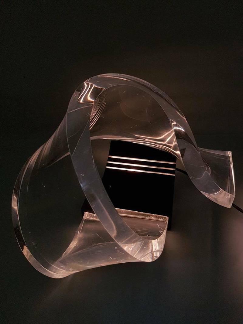 Acryl Wirbel Tischlampe Design Gaetano Missaglia, 1970er Jahre (Moderne der Mitte des Jahrhunderts) im Angebot