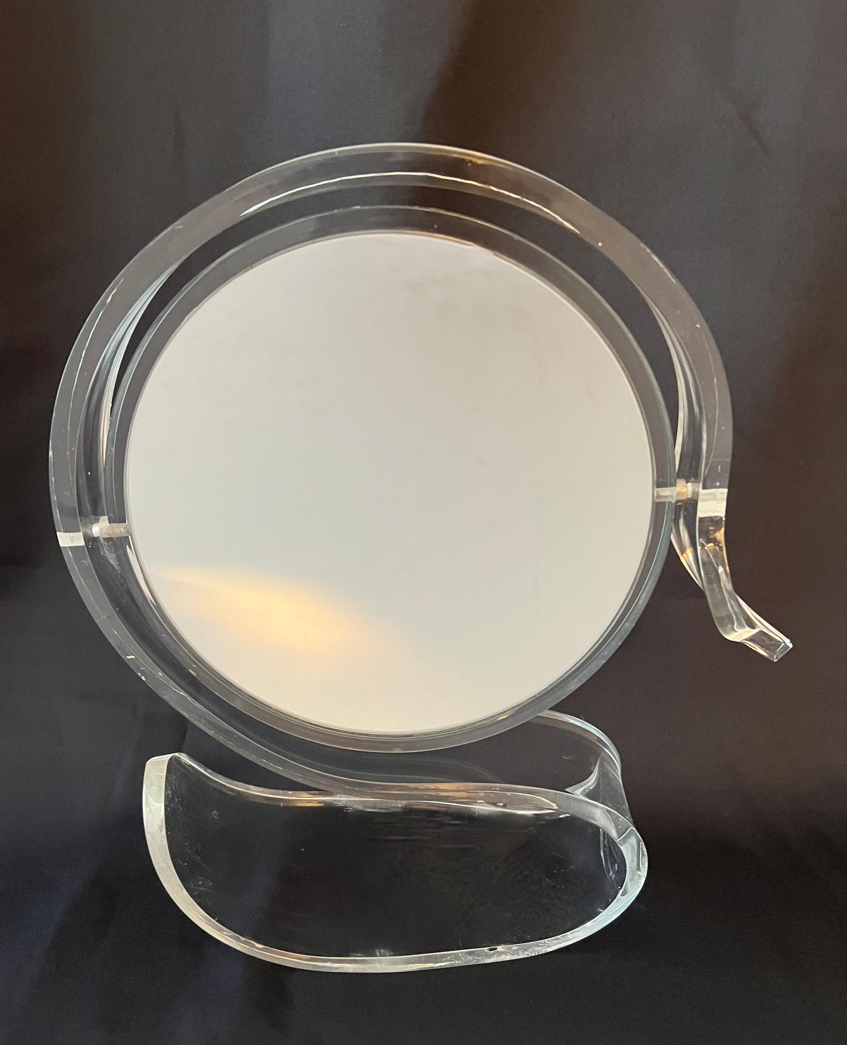 Miroir double face en acrylique avec grossissement - Miroir de courtoisie en forme de Swan en vente 3