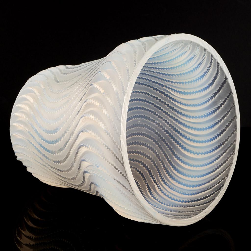 Vase en verre opalescent 'Actinia' de Rene Lalique en vente 2