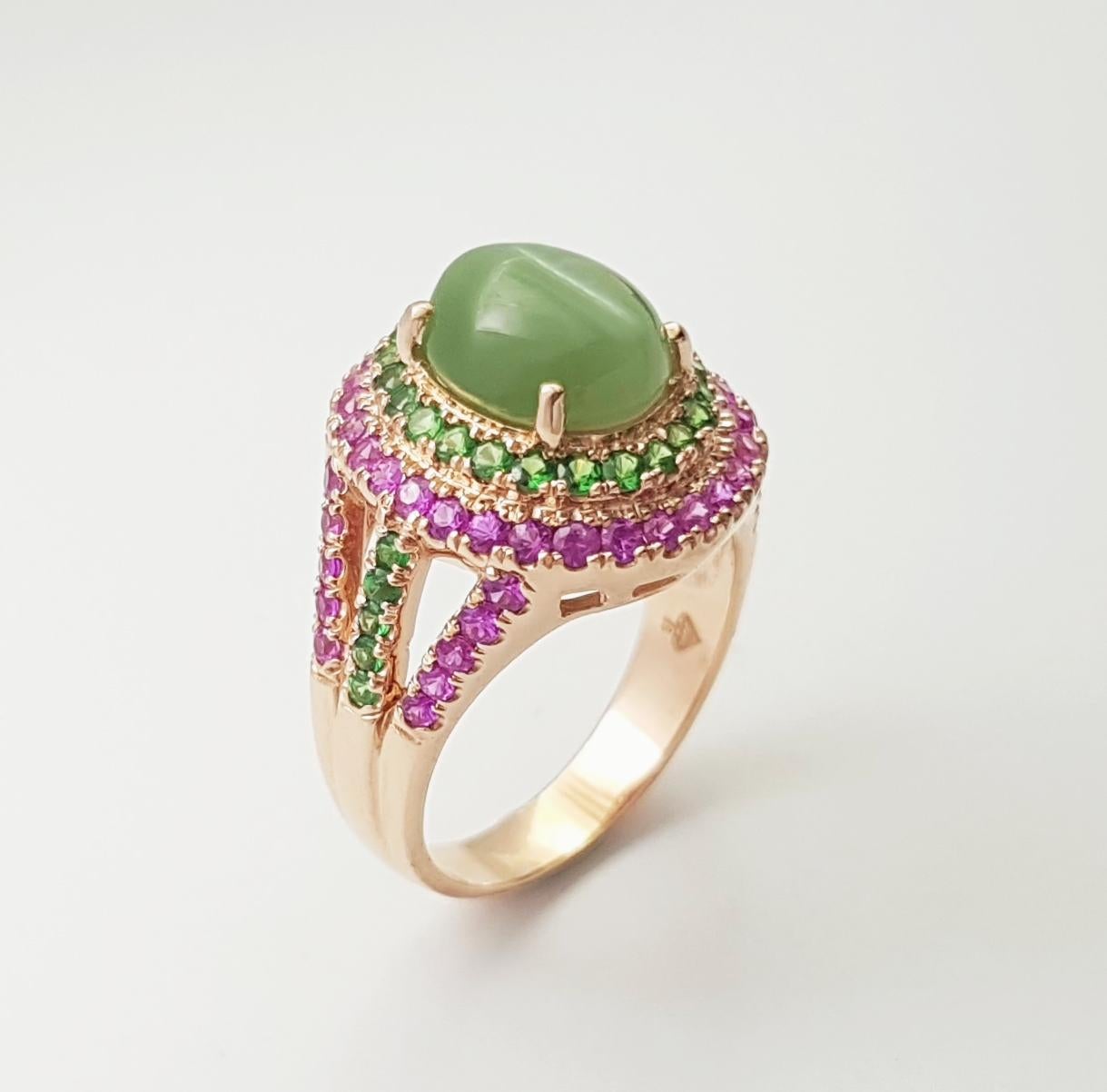 Oeil de chat en actinolite, saphir rose et tsavorite, monture en or rose 18 carats en vente 6