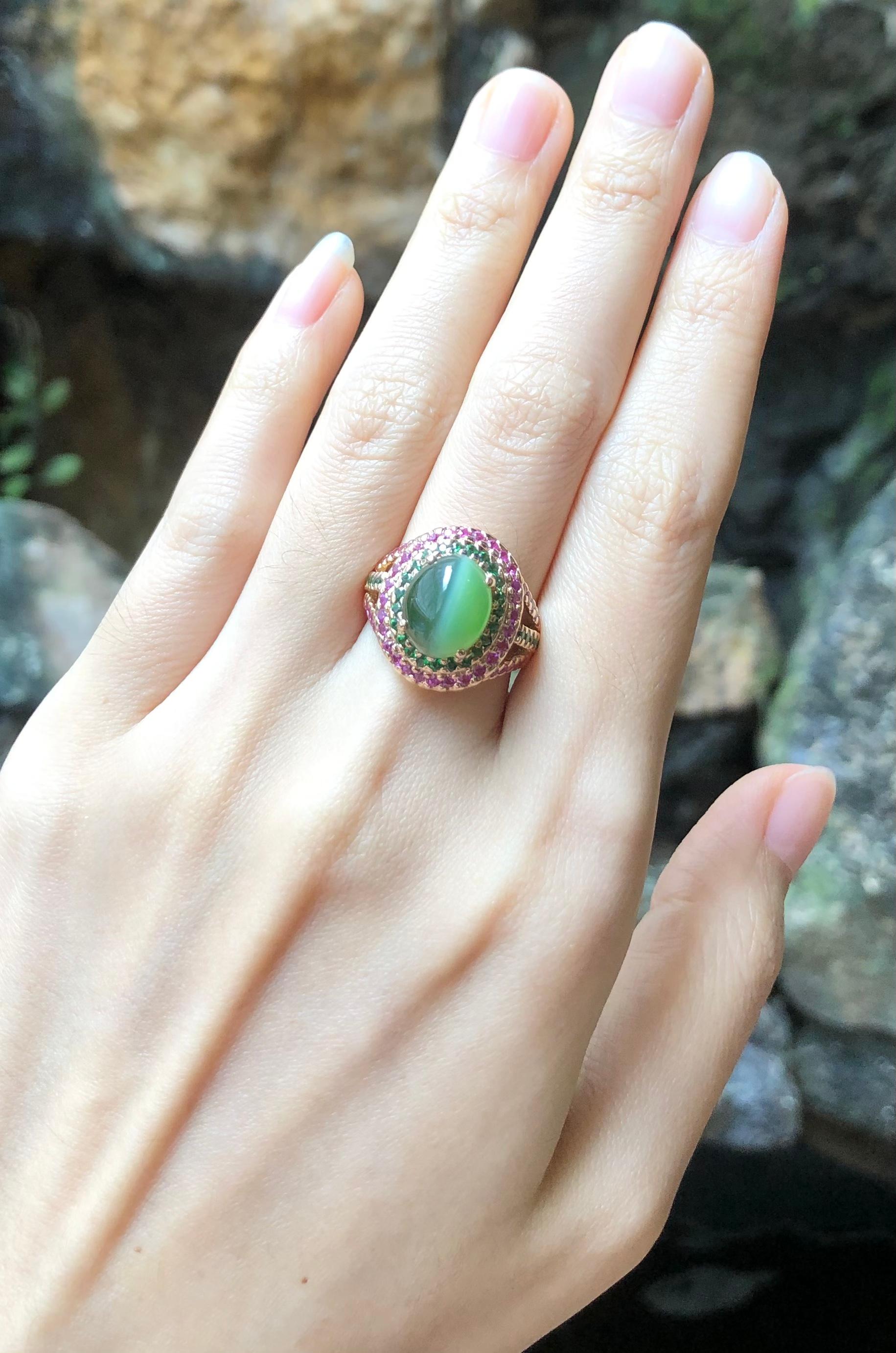 Actinolite Ring mit Katzenauge mit rosa Saphir und Tsavorit aus 18 Karat Roségold 2