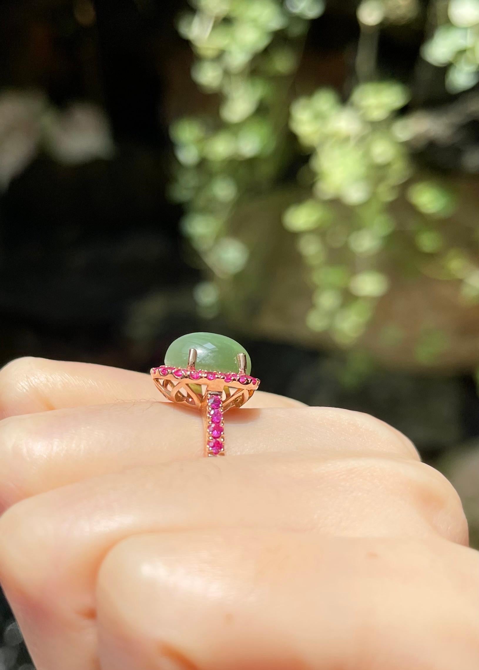 Actinolite Cat's Eye with Pink Sapphire Ring set in 18K Rose Gold Settings For Sale 1