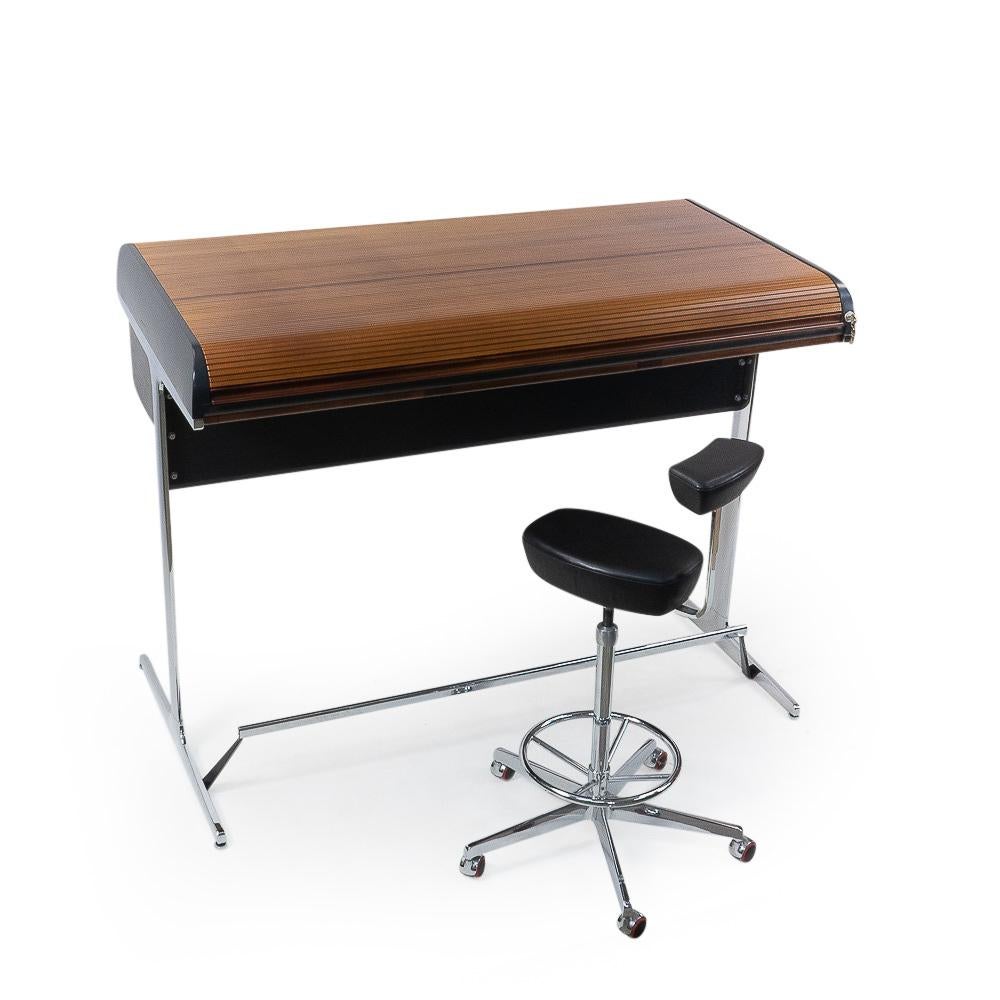 1960s Action Office Standing Desk by George Nelson, Herman Miler production In Good Condition For Sale In Renens, CH