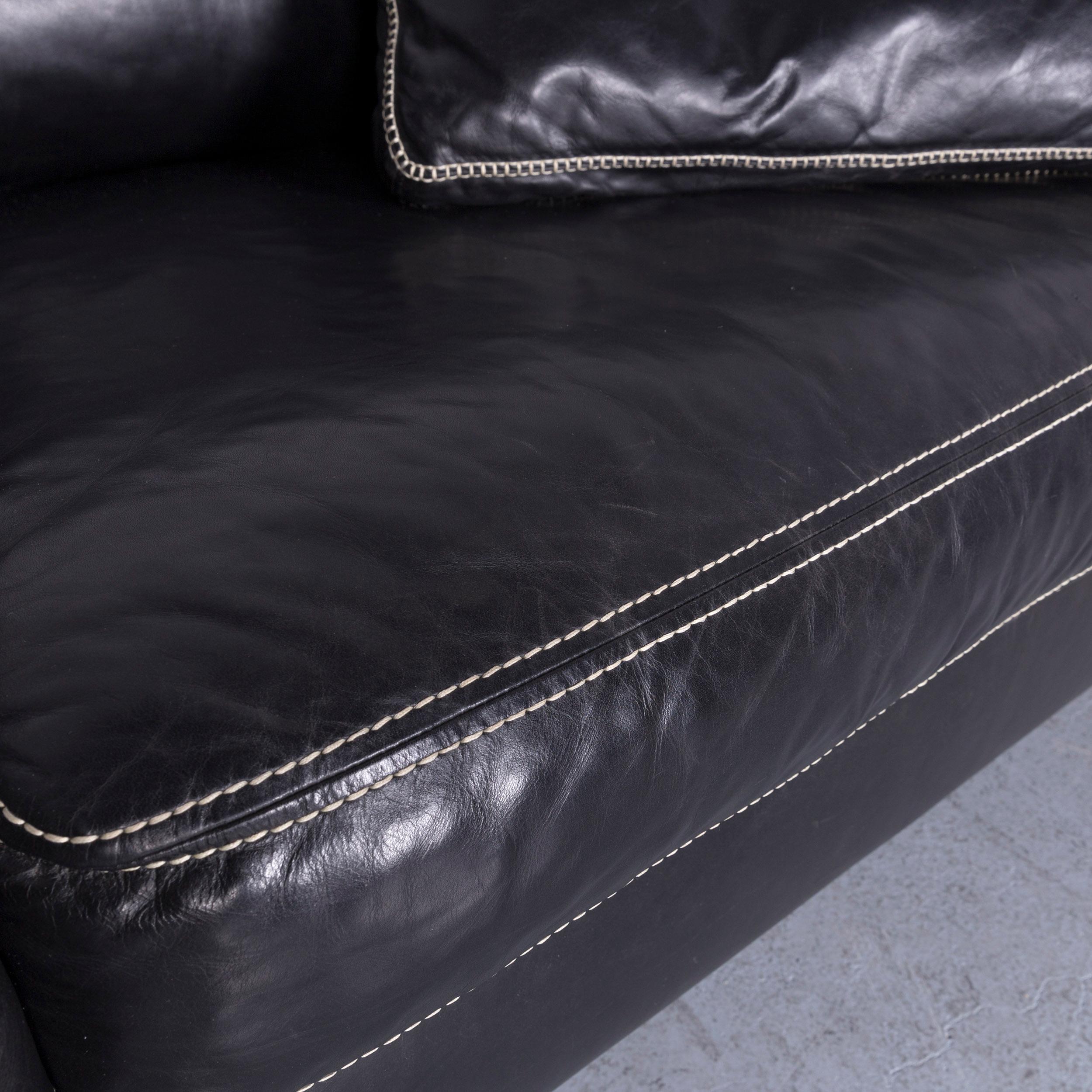 Activineo Designer Leather Sofa Black Two-Seat Couch For Sale 1