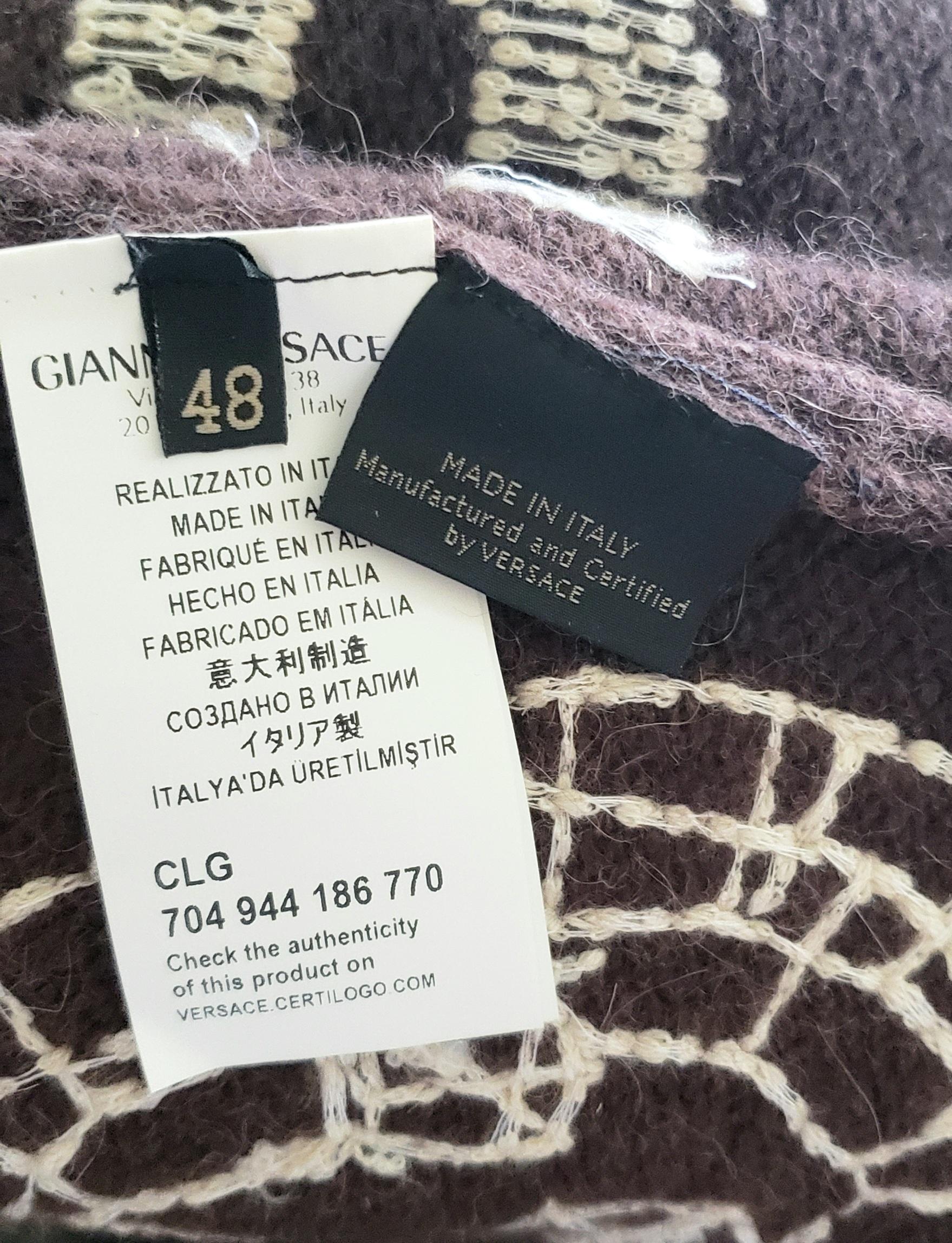 ACTUAL RUNWAY SAMPLE F/W 2015 L#15 VERSACE BROWN CASHMERE/ALPAKA WOOL Sweater For Sale 4