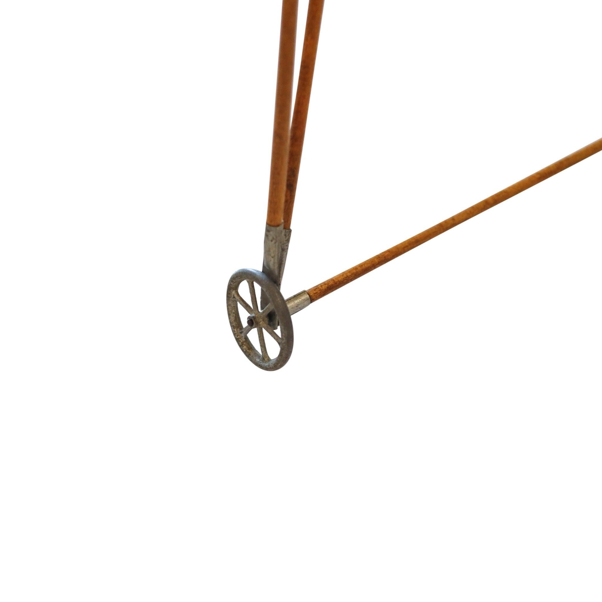 AD-ASTRA Modèle réduit d'avion 1910 Début 20ème siècle Rare en Wood Brass et Linen en vente 3