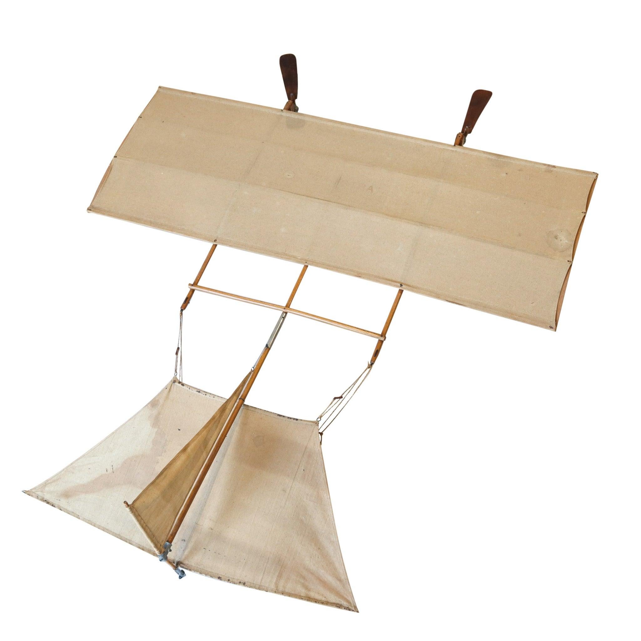 Fait main AD-ASTRA Modèle réduit d'avion 1910 Début 20ème siècle Rare en Wood Brass et Linen en vente