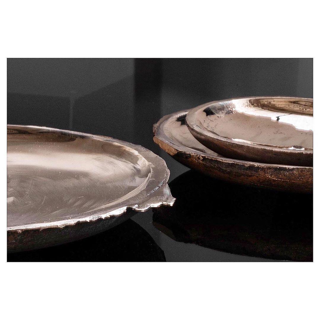 AD Dining Series, Arno Declercq

Measures:
Small 14 cm L x 14 cm W x 2.5 cm H
5.5 ” L x 5.5 “ W x 1 “ H

Medium 19 cm L x 19 cm W x 2.5 cm H
7.5 ” L x 7.5 “ W x 1 “ H

Large 24 cm L x 24 cm W x 3 cm H
9.5 ” L x 9.5 “ W x 1.2 “

Material: