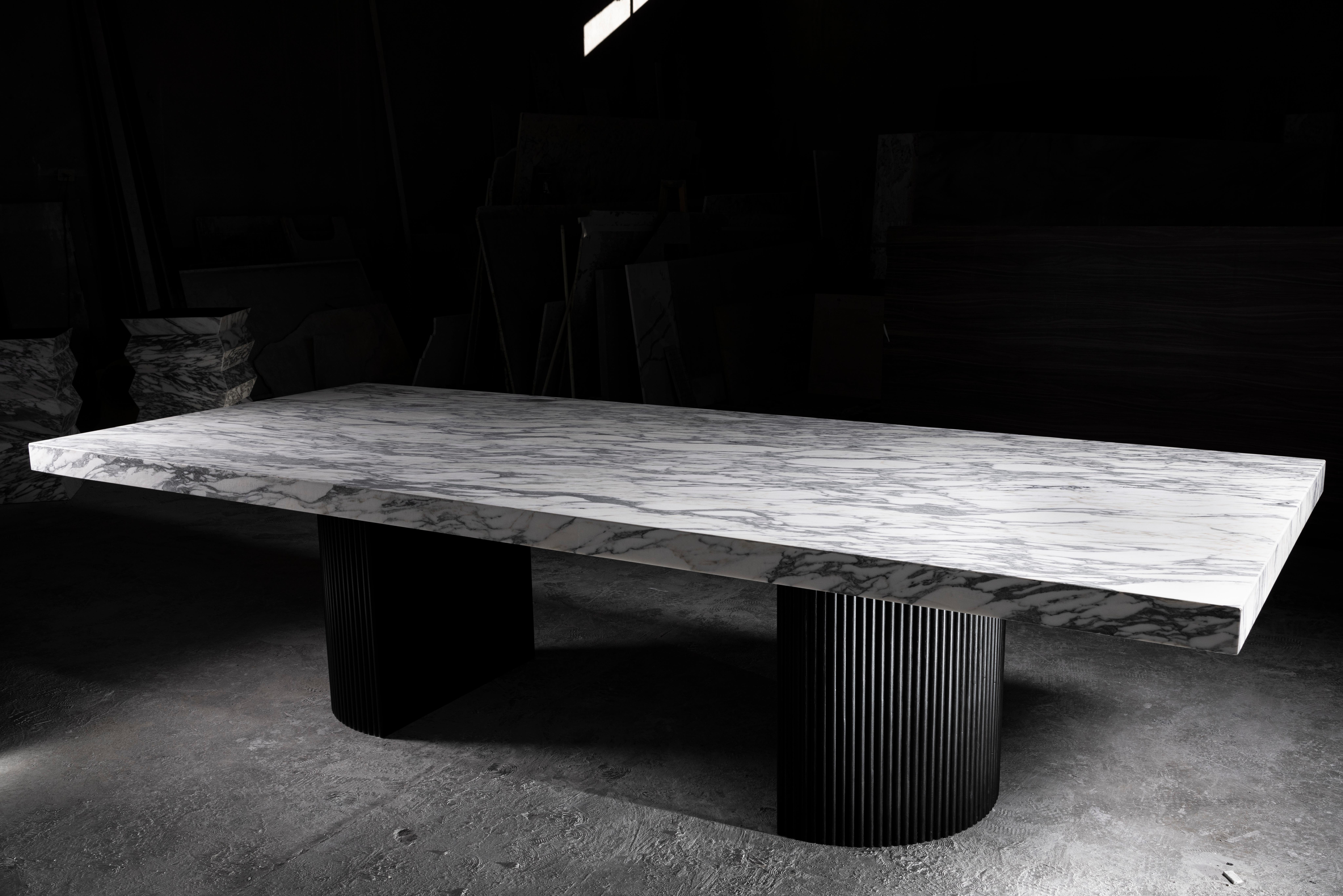 XXIe siècle et contemporain ADS Table de salle à manger Meliora en Oak Oak et marbre Arabescato Corchia par No Age Studio en vente