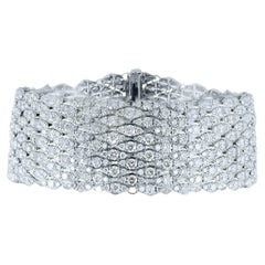 Bracelet « Silk Touch » en or blanc 18 carats serti de diamants de la marque ADA Jewelry, 22,01 carats, neuf