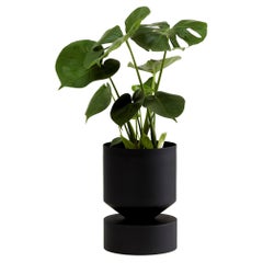 Ada Raw Small aluminum planter