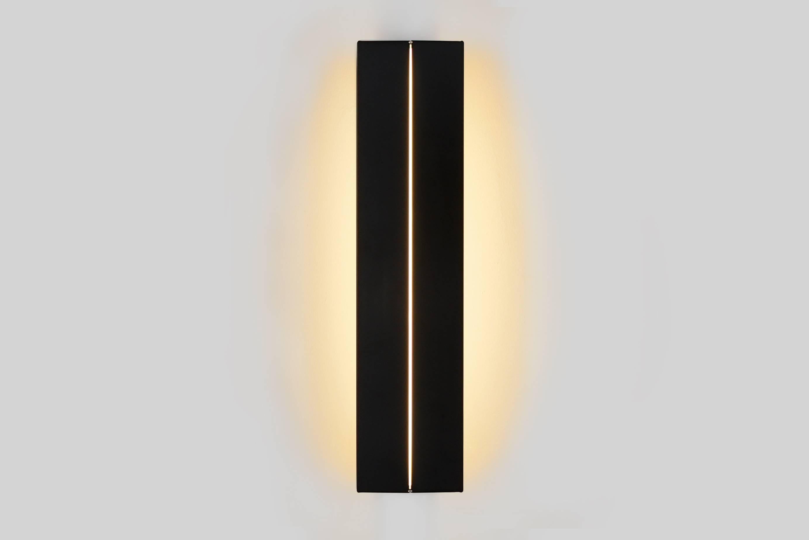 Americano Studio A Sconce 25 Nero di Ravenhill Studio (Compatibile con l'umidità) in vendita