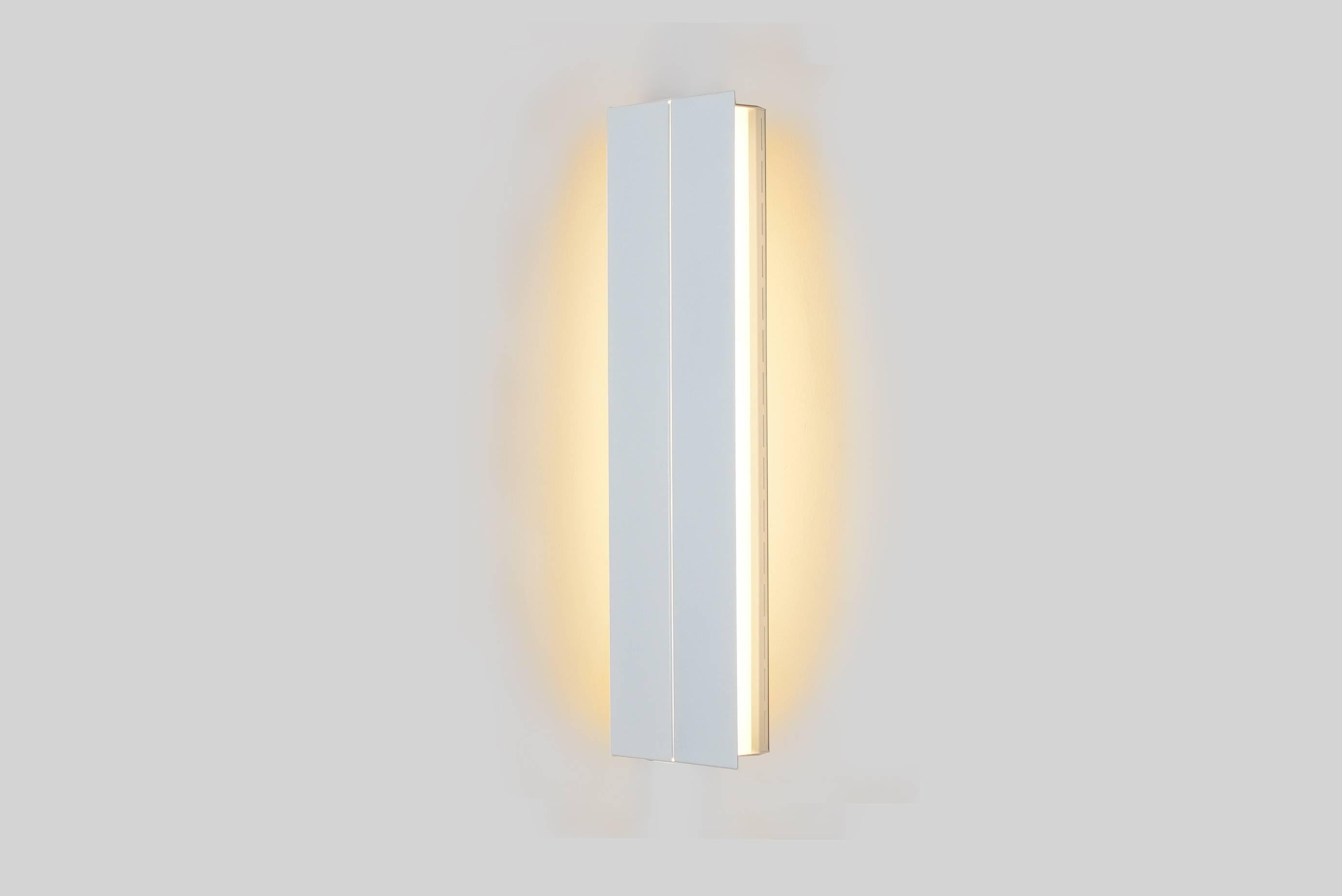 Aplique Ada 25 Blanco by Ravenhill Studio (Clasificado Húmedo) Anodizado en venta