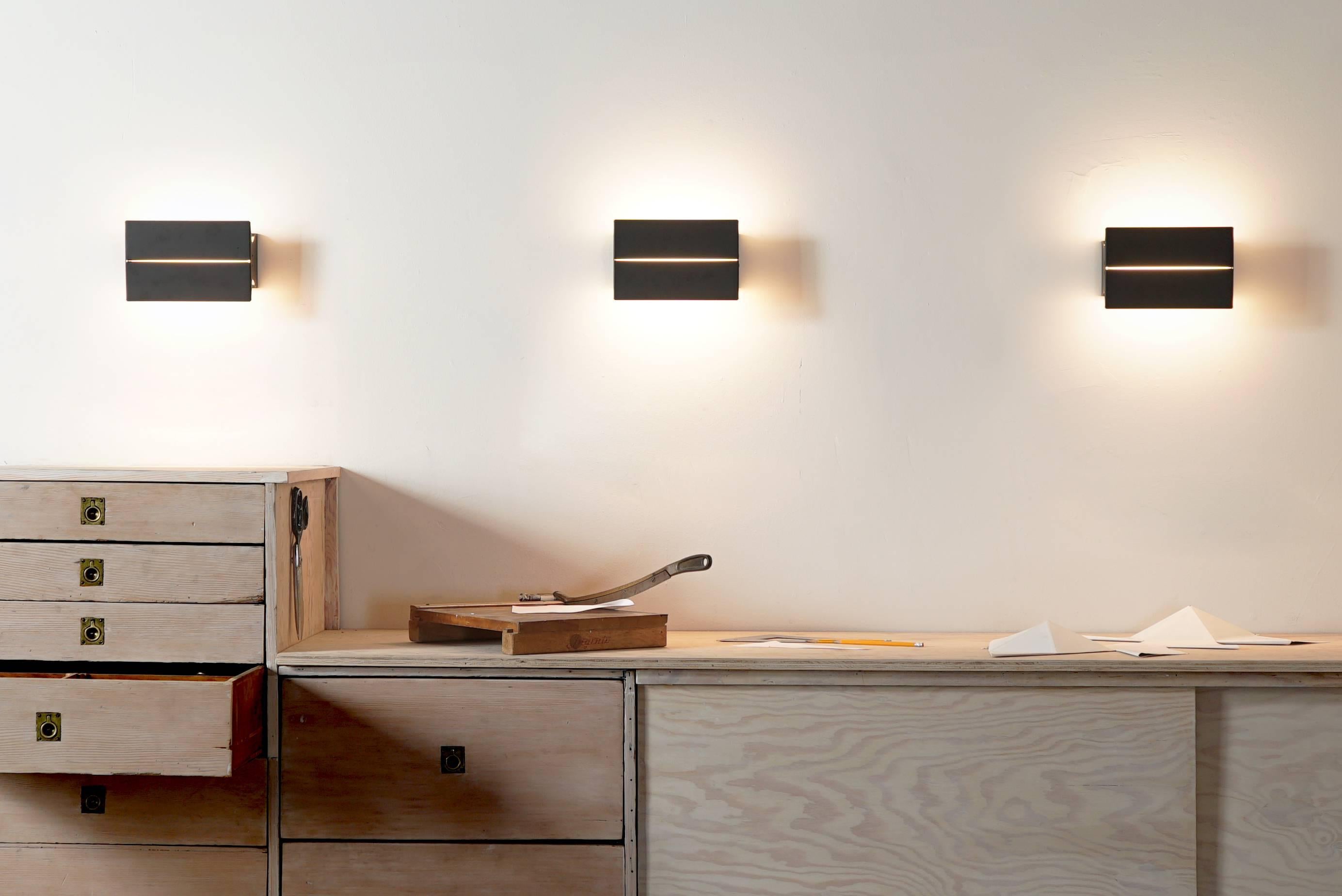 Studio A Sconce 9 Nero di Ravenhill Studio (Compatibile con l'umidità) In condizioni Nuovo in vendita a Los Angeles, CA